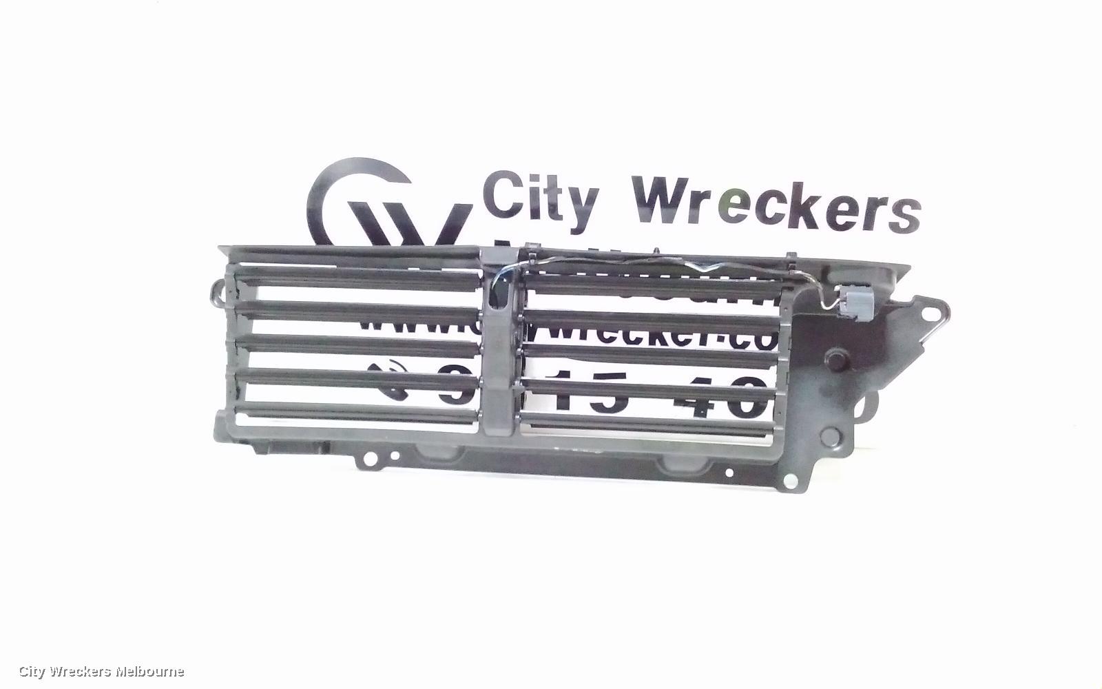 LAND ROVER RANGEROVER SPORT, L494, 12/2013 - 04/2022, DK62-8475-A    AIR SHUTTER: 109656