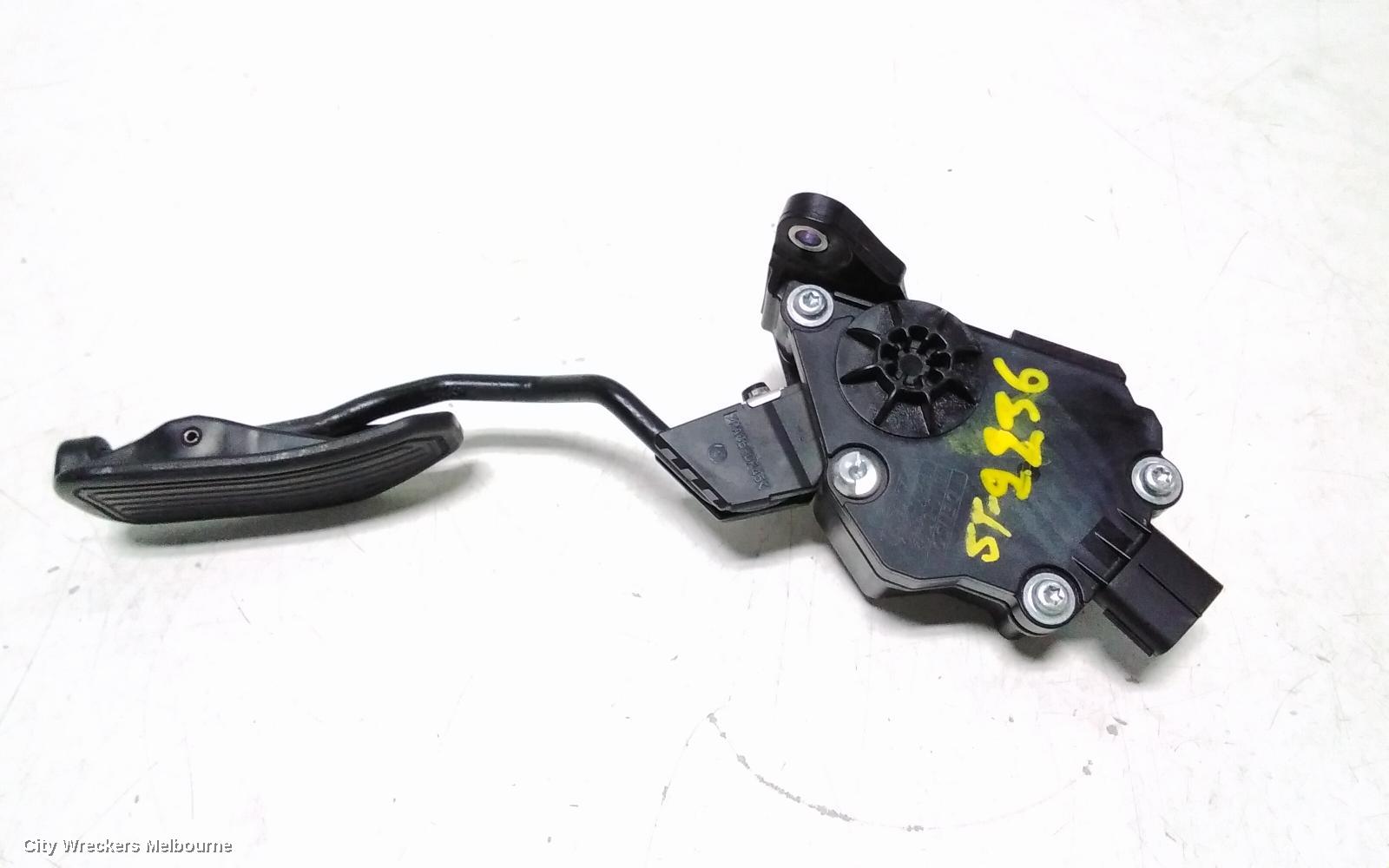 TOYOTA CAMRY AIR RIDE COMPRESSOR, XV50, 05/2015 - 10/2017