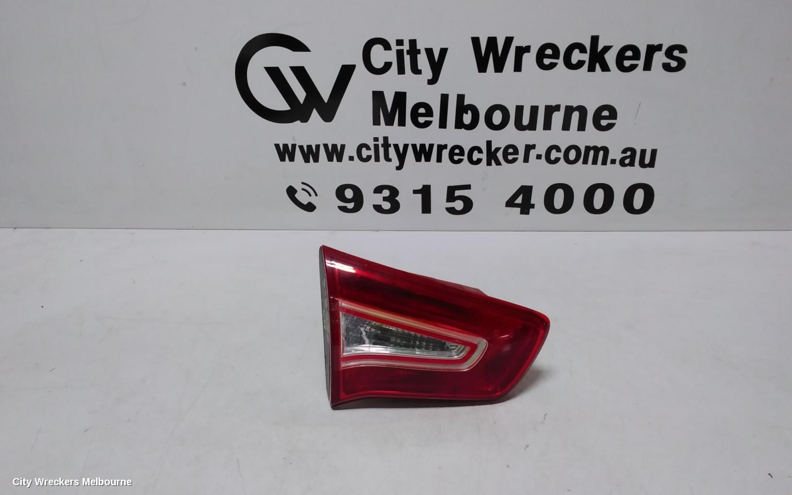 KIA SPORTAGE REAR GARNISH, TAILGATE LAMP (LH SIDE), SL, SI/SLI/PLATINUM, 05/2010 - 04/2014