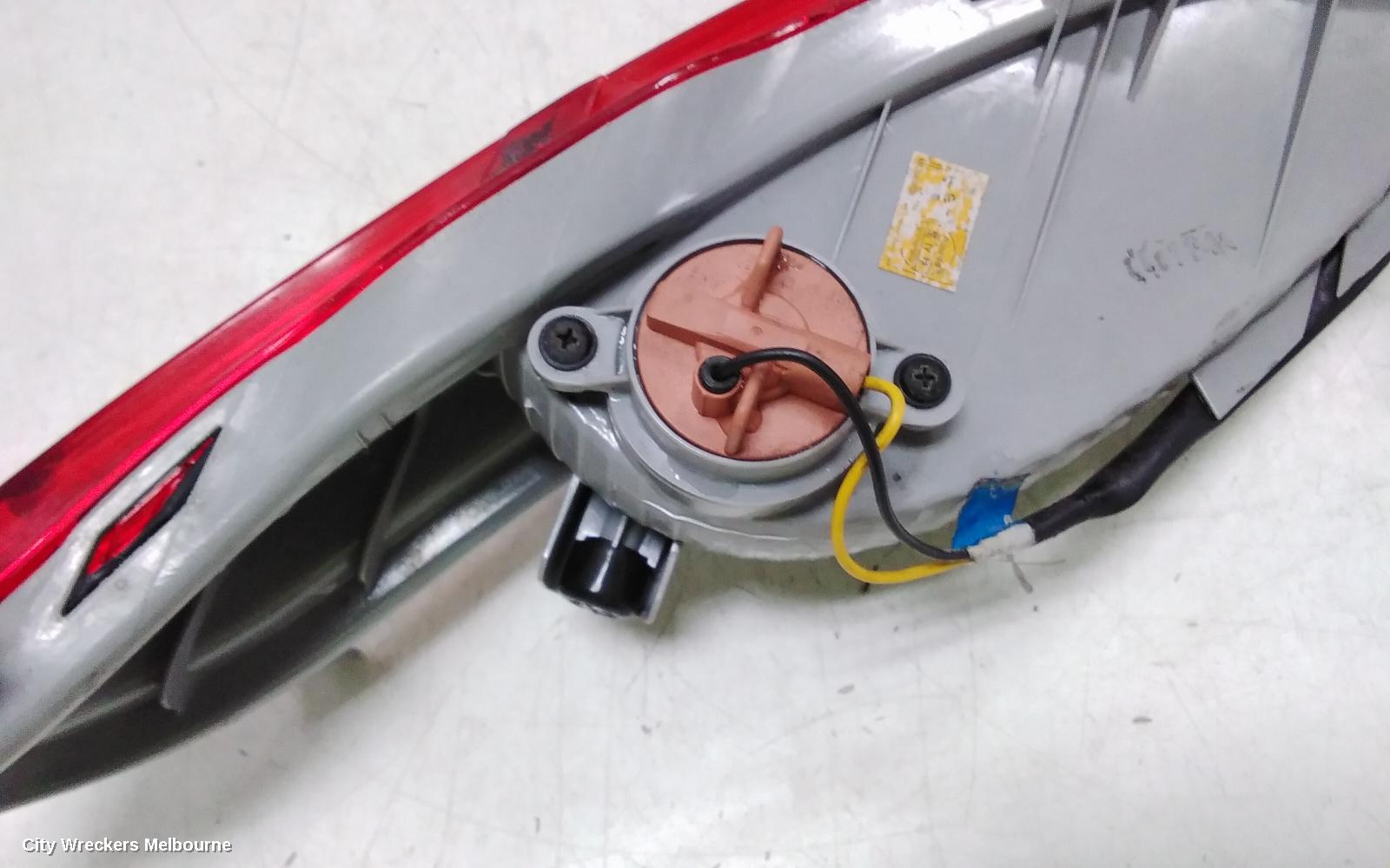 KIA SPORTAGE LEFT TAILLIGHT, SL, BUMPER REFLECTOR, 05/2010 - 05/2013