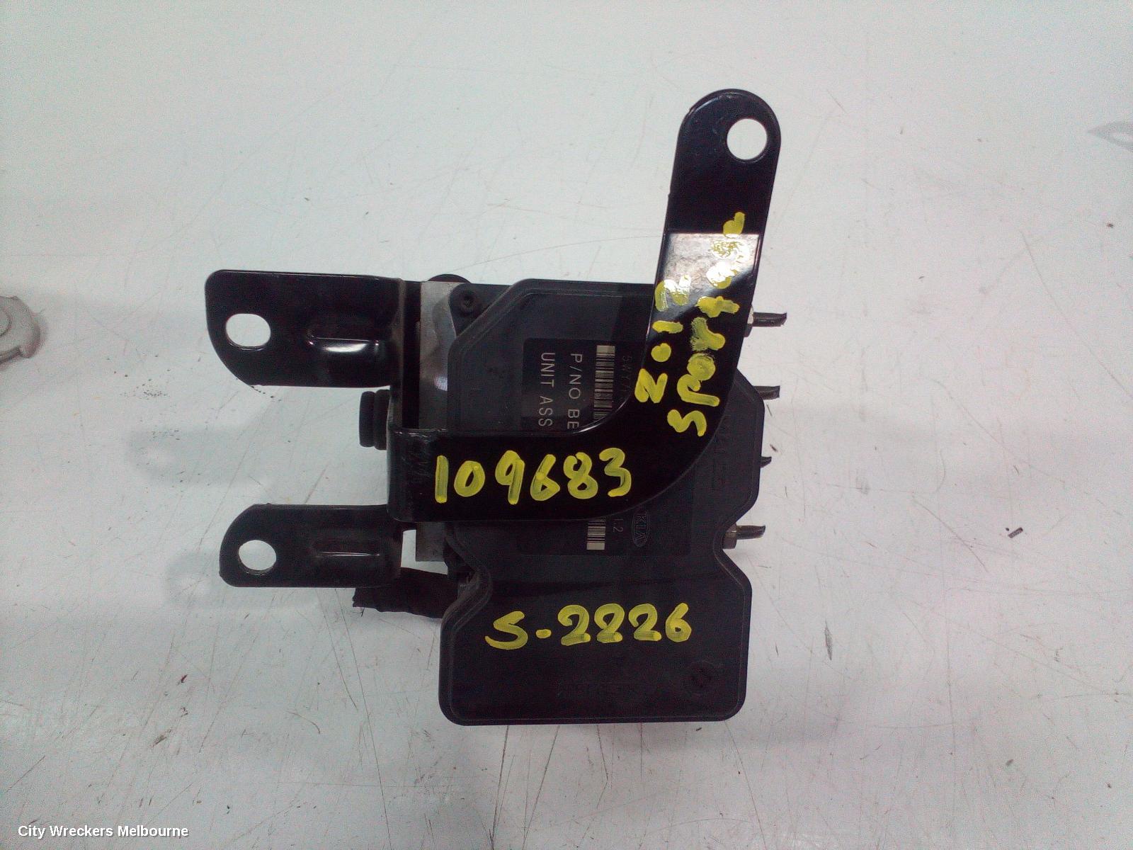 KIA SPORTAGE ABS PUMP/MODULATOR, SL, PETROL, 10/2010 - 05/2013