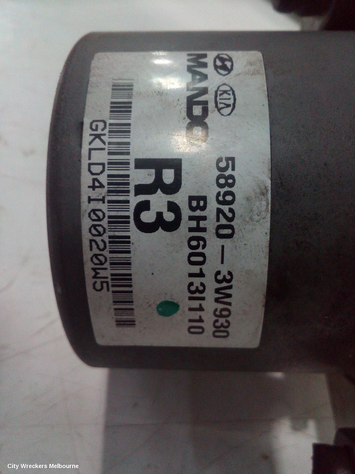 KIA SPORTAGE ABS PUMP/MODULATOR, SL, PETROL, 10/2010 - 05/2013