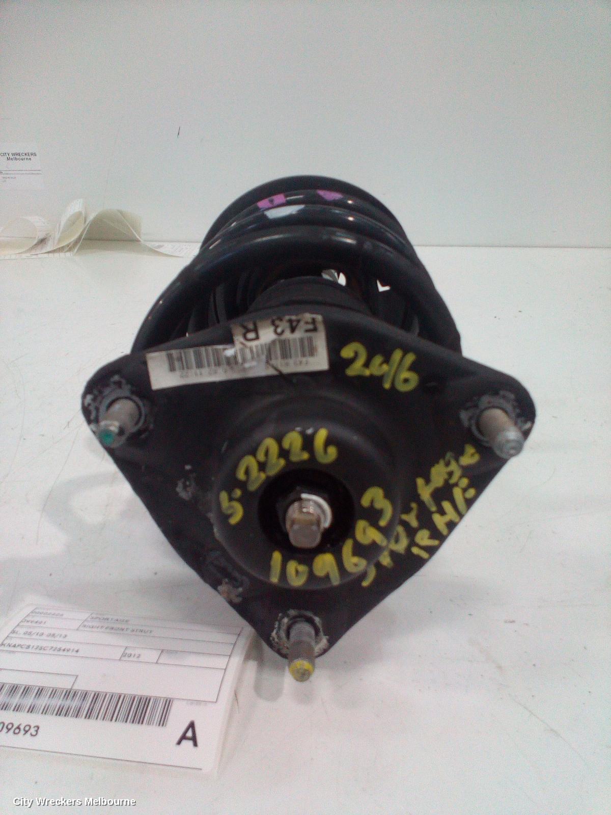 KIA SPORTAGE RIGHT FRONT STRUT, SL, 05/2010 - 05/2013
