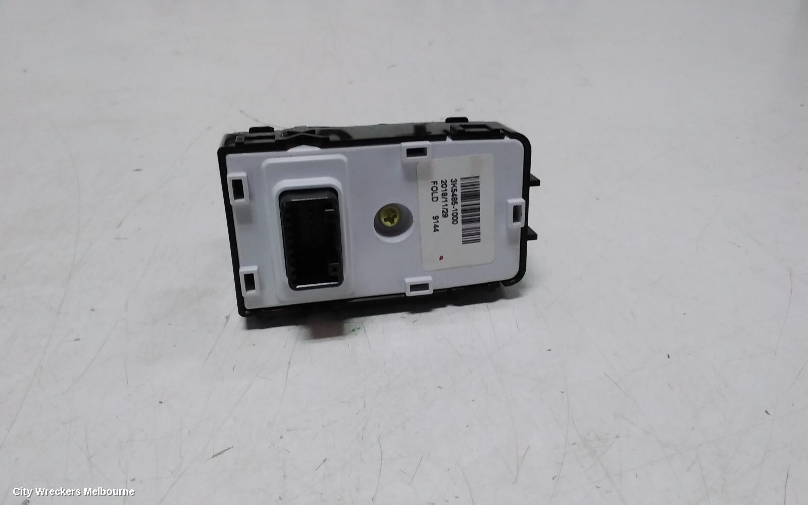 HYUNDAI KONA, OS, 09/2017 - 07/2023, MIRROR SWITCH: 109734