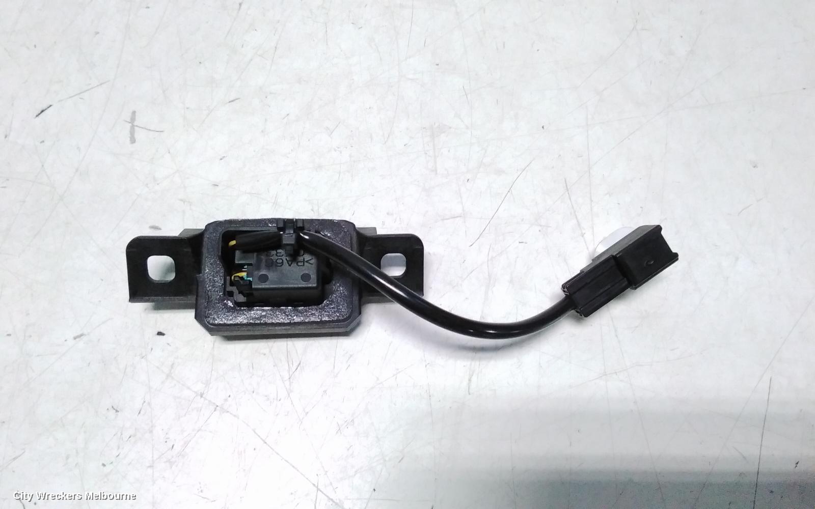 TOYOTA CAMRY DOOR/BOOT/GATE LOCK, BOOTLID LOCK, XV70, 09/2017 ONWARDS