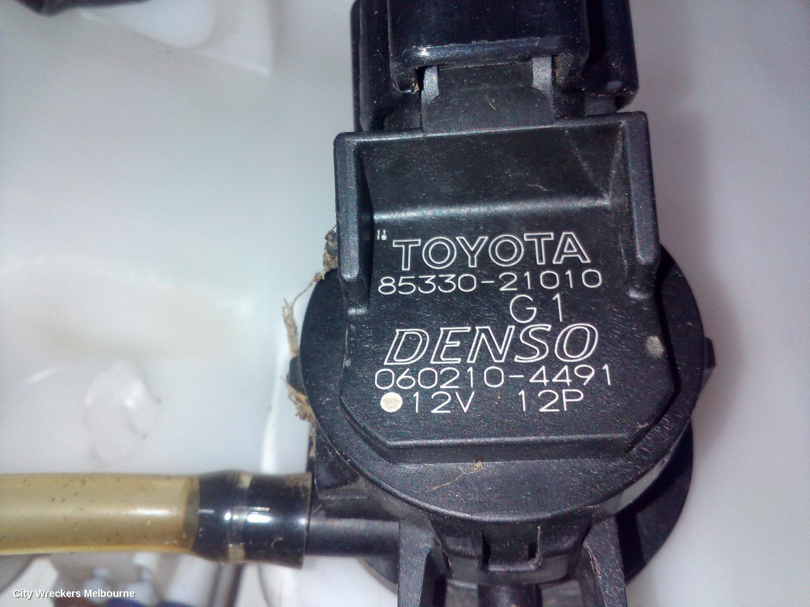 TOYOTA HIACE WASHER BOTTLE, TRH/KDH, 03/2005 - 04/2019