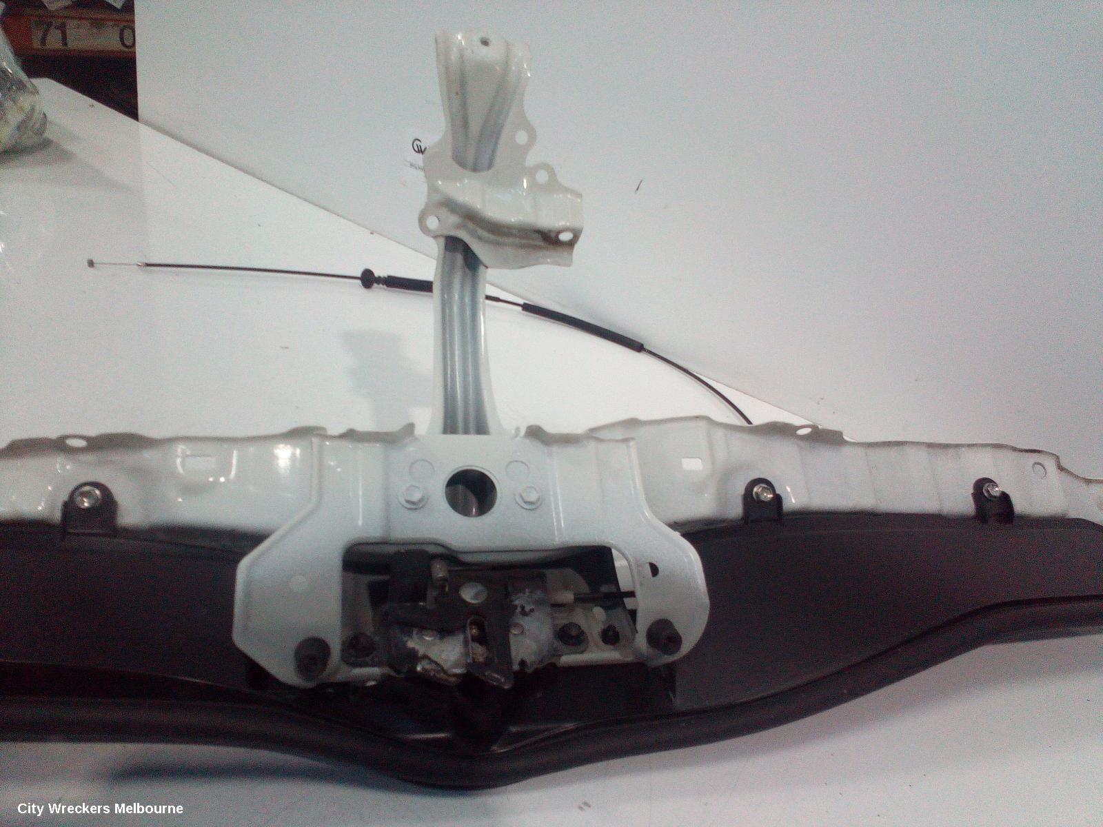 TOYOTA HIACE BONNET LOCK/SUPPORT, TRH/KDH, SUPPORT ONLY, 03/2005 - 04/2019