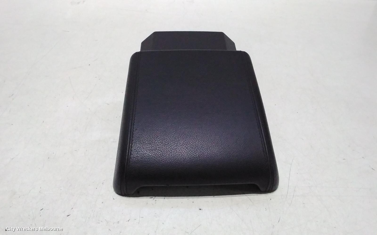 LAND ROVER DISCOVERY SPORT CONSOLE, L550, 01/2015 ONWARDS
