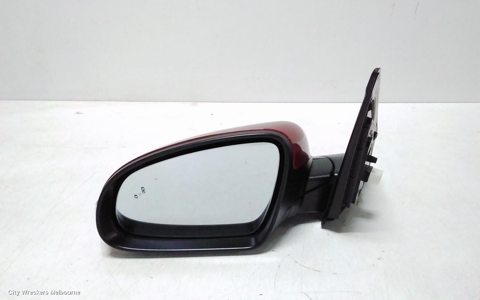 HYUNDAI KONA LEFT DOOR MIRROR, OS, HEATED, POWER FOLD, W/ BLIND SPOT TYPE, GLOSS BLACK, 07/2018 ONWARDS