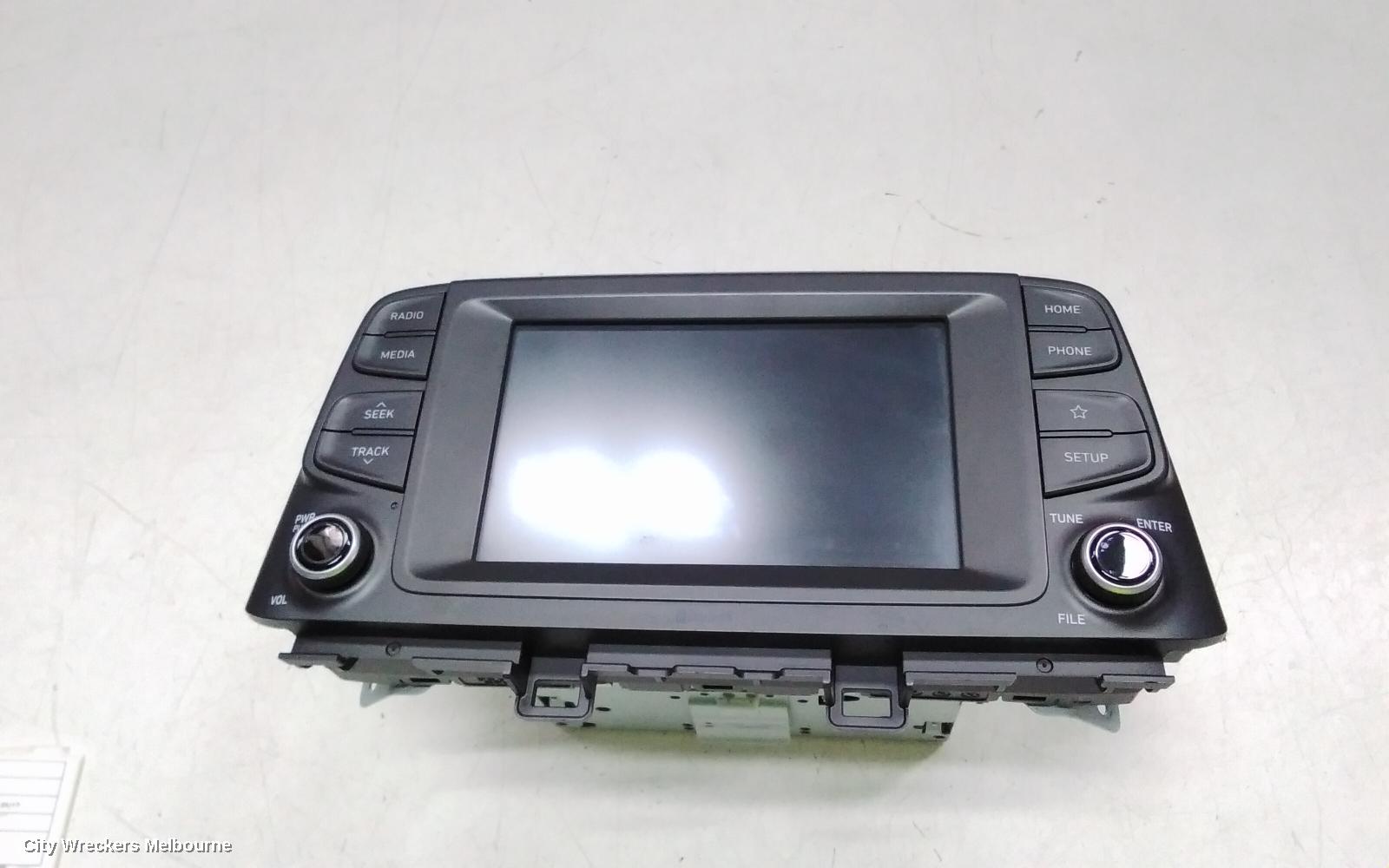 HYUNDAI KONA RADIO/CD/DVD/SAT/TV, DISPLAY UNIT, 7 IN, OS, 09/2017 ONWARDS 10/2020