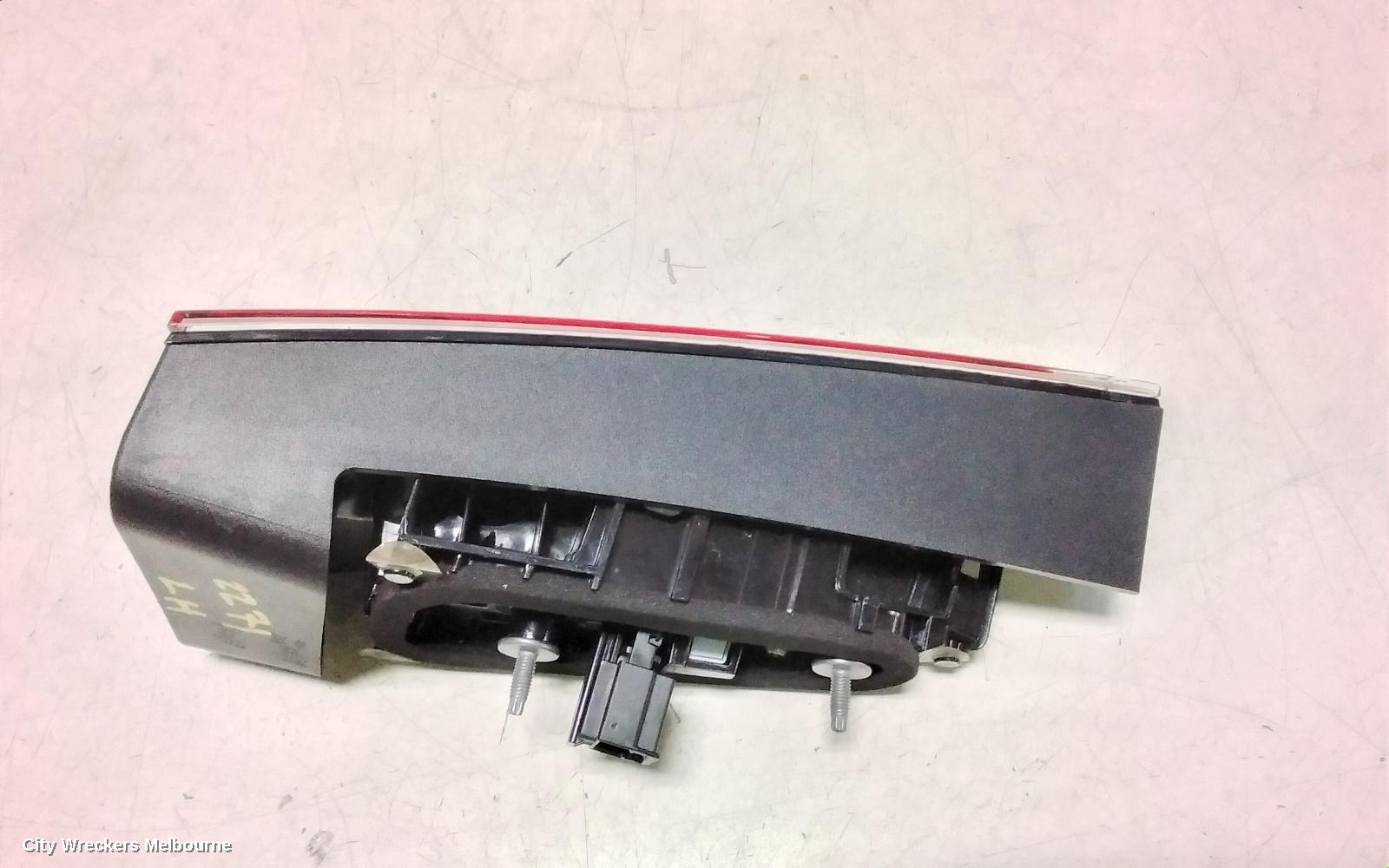 SKODA KAMIQ REAR GARNISH, TAILGATE LAMP (LH SIDE), LED TYPE, NW, 06/2020 ONWARDS