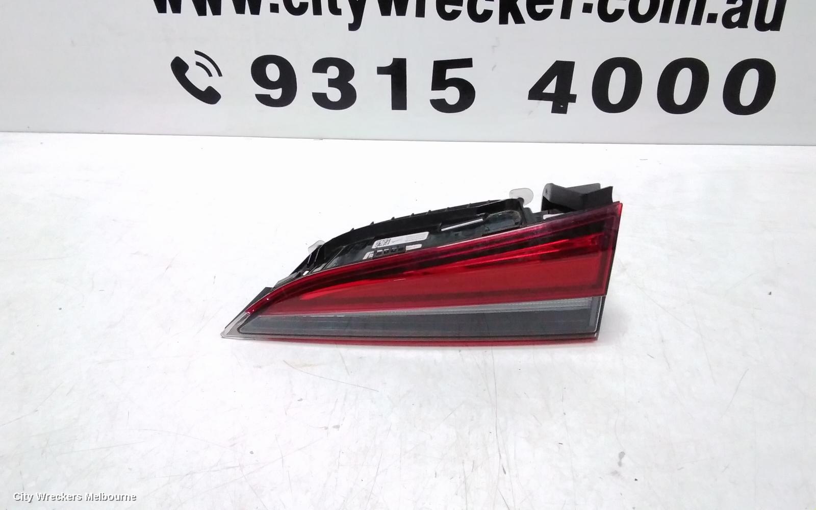 SKODA KAMIQ REAR GARNISH, TAILGATE LAMP (RH SIDE), LED TYPE, NW, 06/2020 ONWARDS