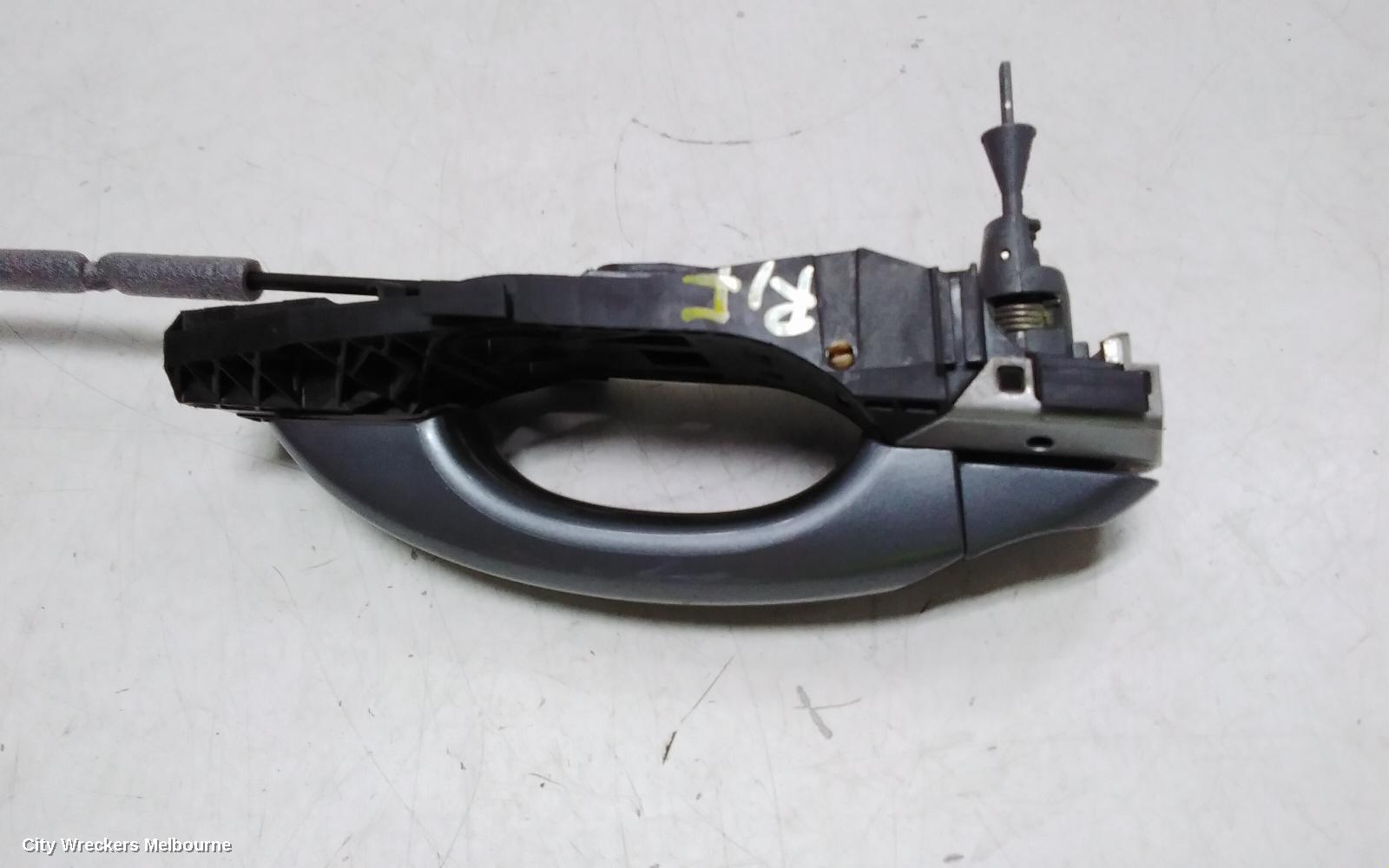 VOLKSWAGEN AMAROK DOOR HANDLE, OUTER, RH FRONT, COLOUR CODED, 2H, 10/2010 - 09/2022