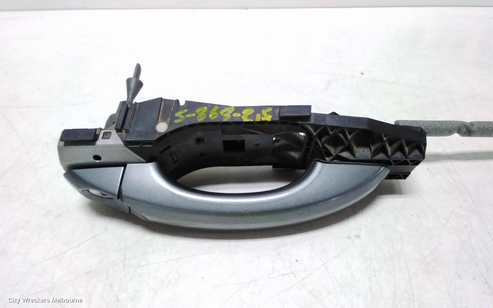 VOLKSWAGEN AMAROK DOOR HANDLE, OUTER, RH FRONT, COLOUR CODED, 2H, 10/2010 - 09/2022