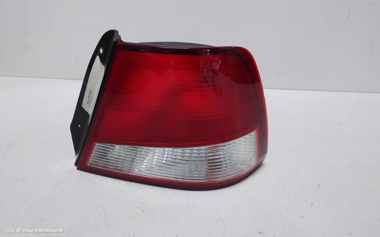 HYUNDAI ACCENT RIGHT TAILLIGHT, LC, SEDAN, 06/2000 - 02/2003
