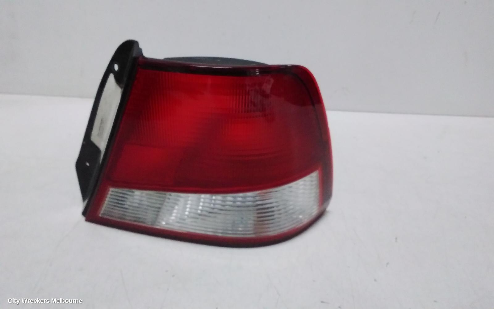 HYUNDAI ACCENT RIGHT TAILLIGHT, LC, SEDAN, 06/2000 - 02/2003