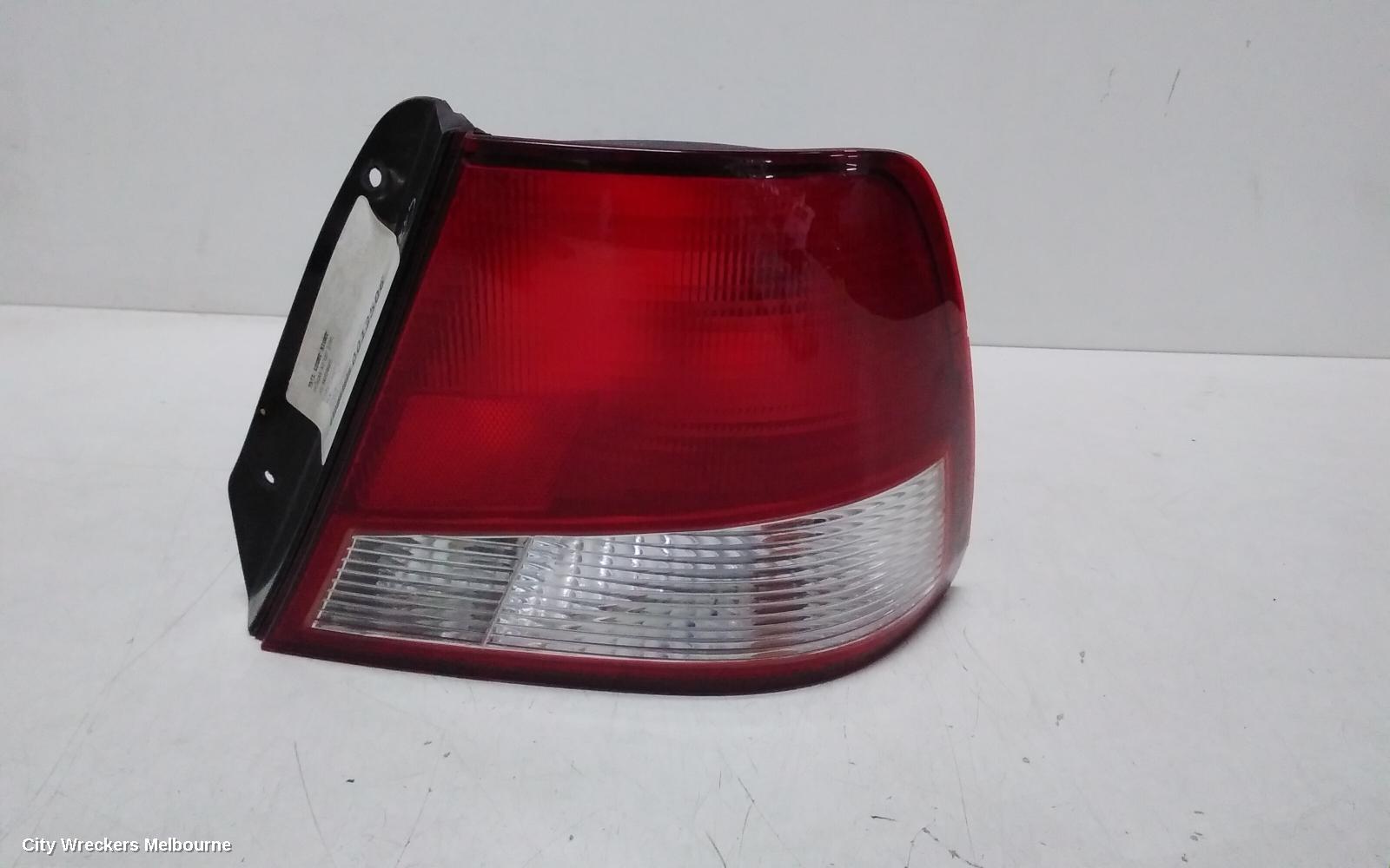 HYUNDAI ACCENT RIGHT TAILLIGHT, LC, SEDAN, 06/2000 - 02/2003