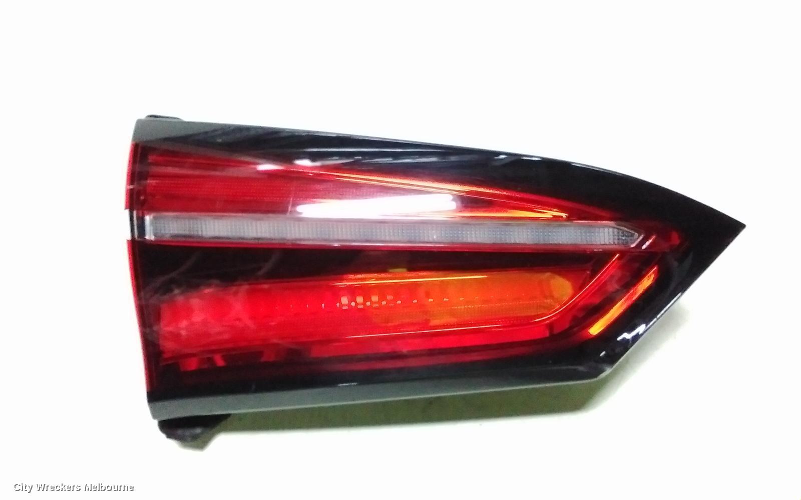 MG HS REAR GARNISH, TAILGATE LAMP (LH SIDE), W/ SEQUENTIAL TYPE, SAS23, 09/2019 ONWARDS