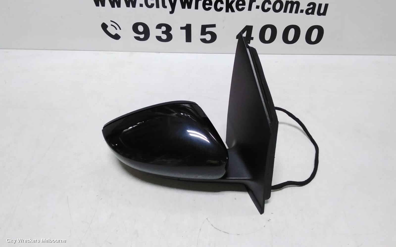 VOLKSWAGEN POLO RIGHT DOOR MIRROR, 6R, HEATED TYPE, 05/2010 - 05/2014