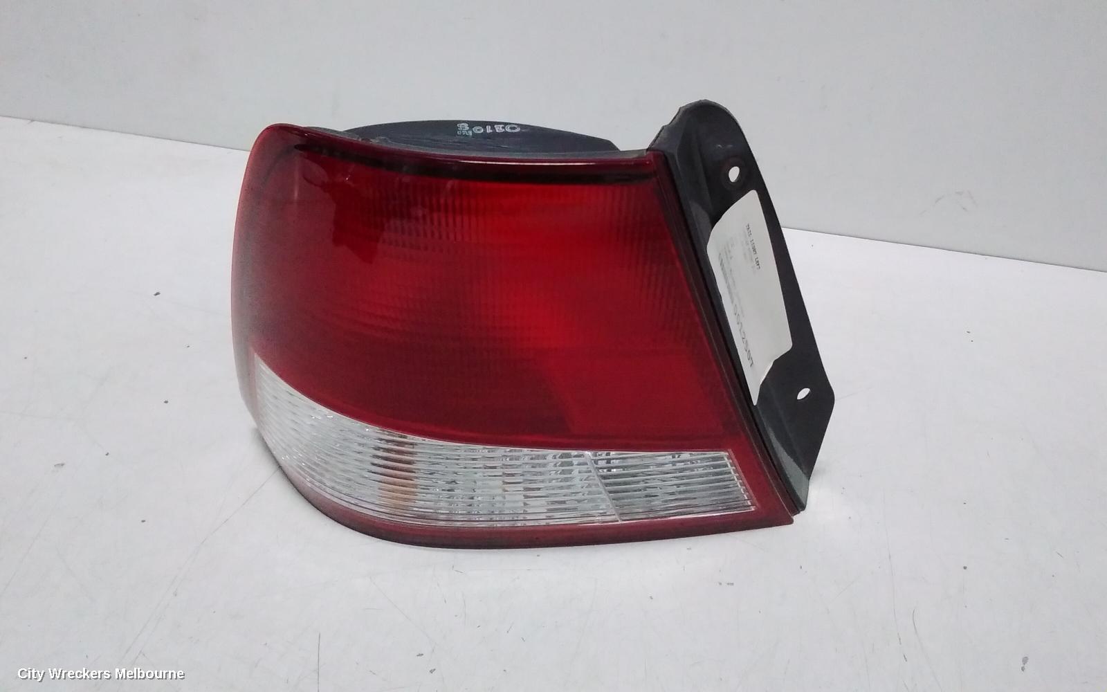 HYUNDAI ACCENT LEFT TAILLIGHT, LC, 3DR/5DR HATCH, 06/2000 - 02/2003