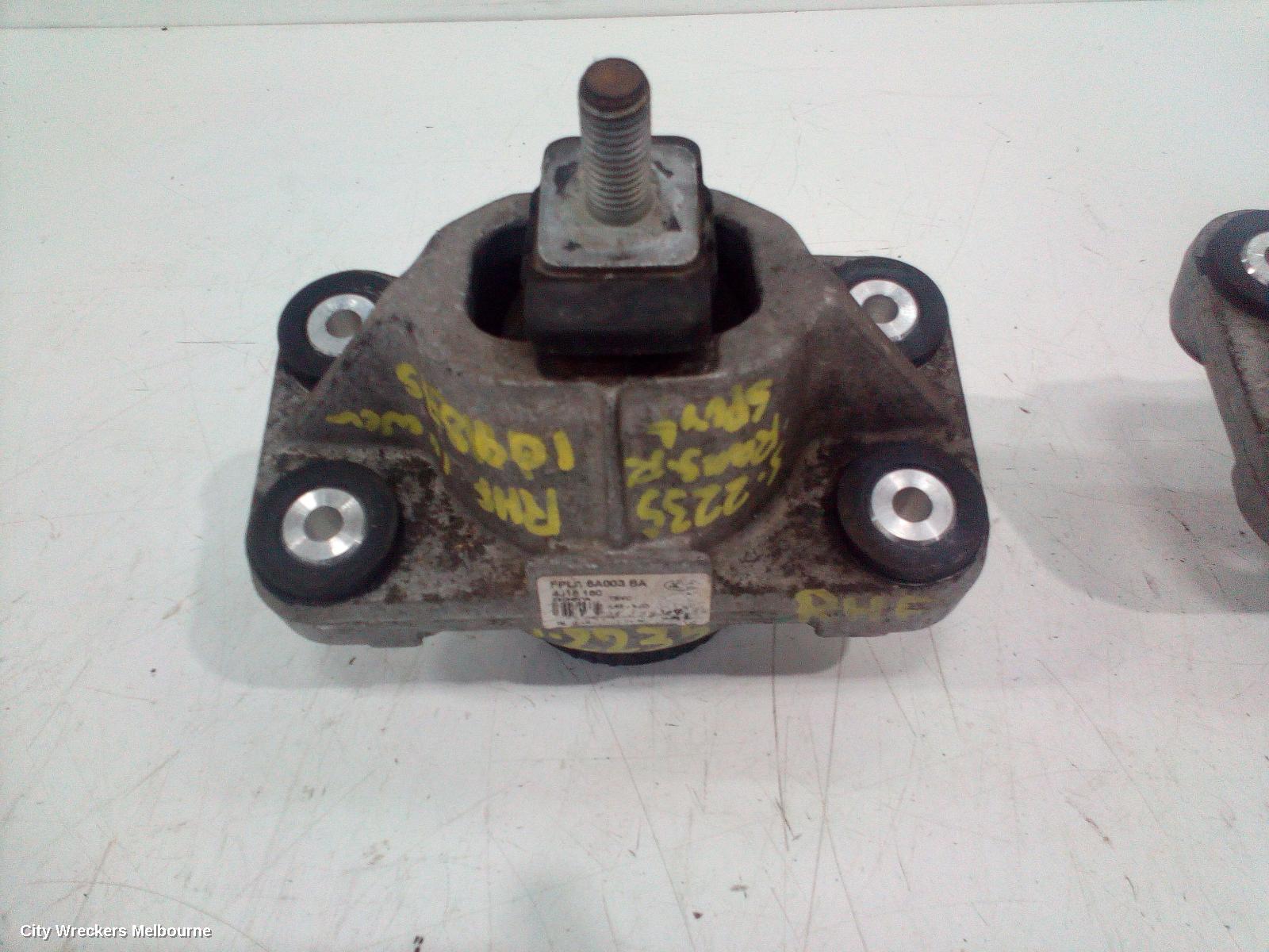 LAND ROVER RANGEROVER SPORT MOUNT, ENGINE MOUNT (RH SIDE), DIESEL, 3.0, SINGLE TURBO, L494, 06/2013 - 04/2022