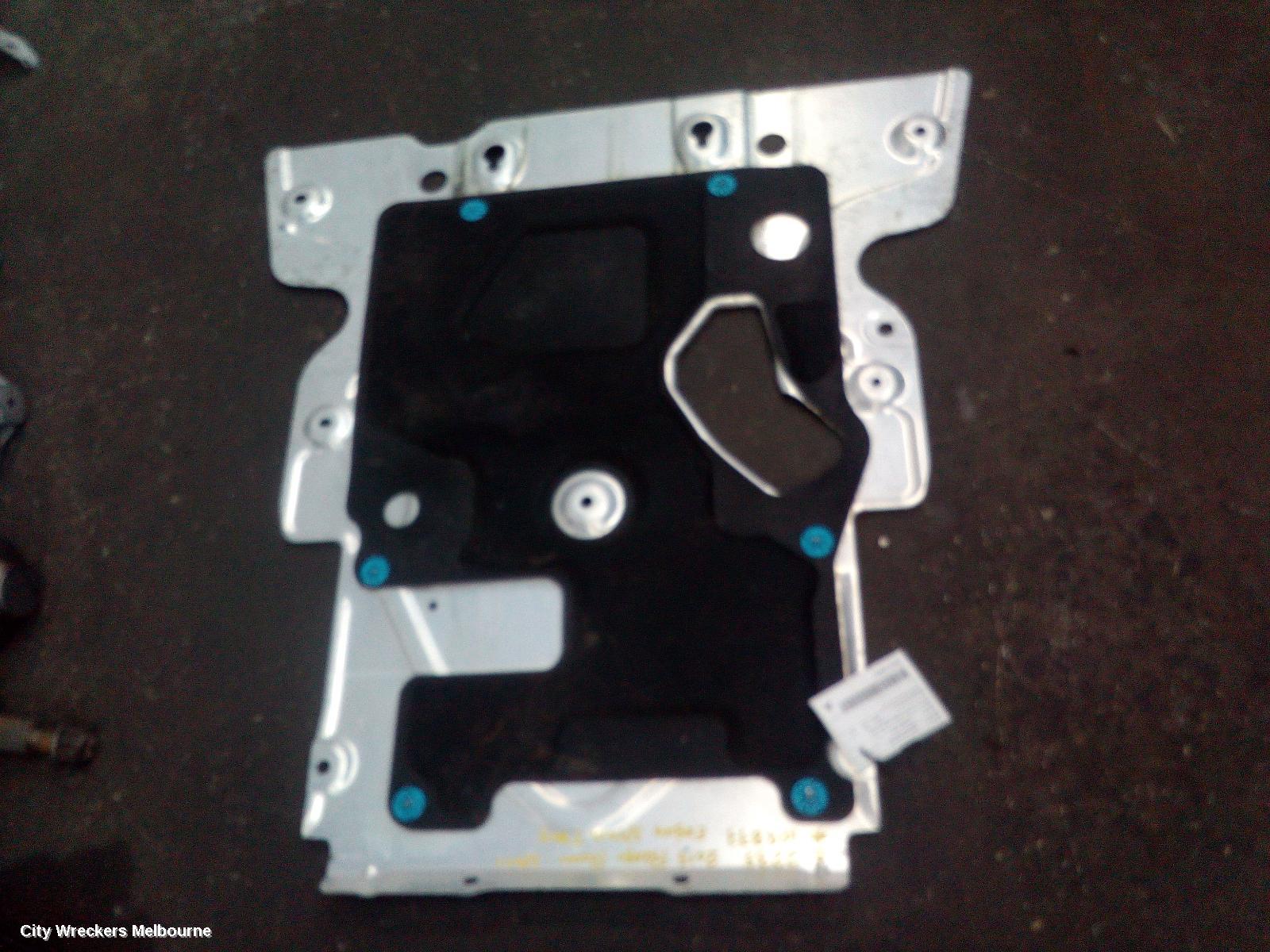 LAND ROVER RANGEROVER SPORT ENGINE COVER, DIESEL, 3.0, SINGLE TURBO, L494, 06/2013 - 04/2022