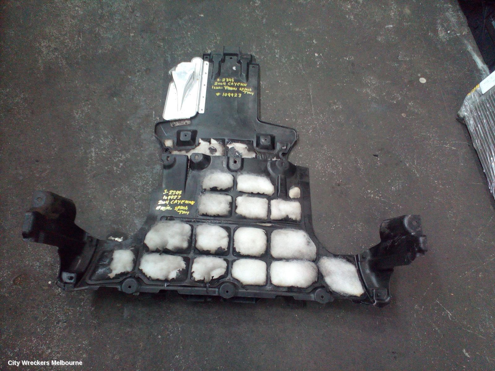 PORSCHE CAYENNE ENGINE COVER, PETROL, 4.5, 9PA, TWIN TURBO, 06/2003 - 12/2006