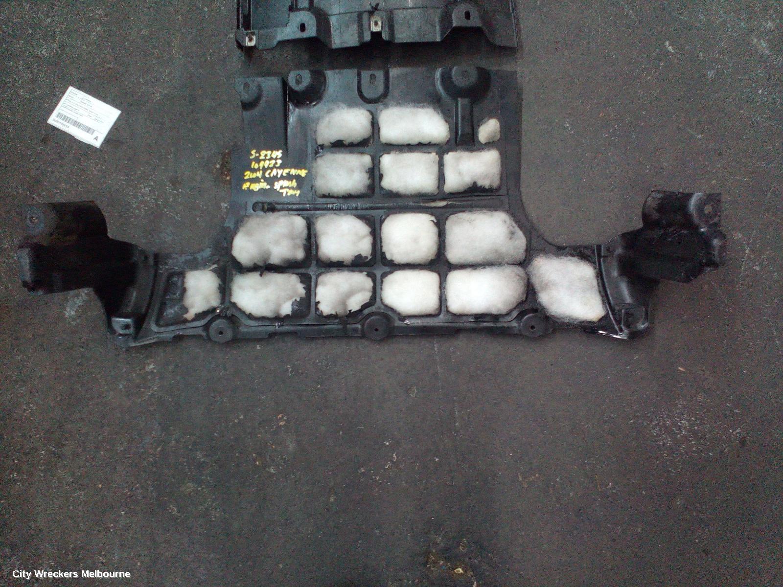 PORSCHE CAYENNE ENGINE COVER, PETROL, 4.5, 9PA, TWIN TURBO, 06/2003 - 12/2006