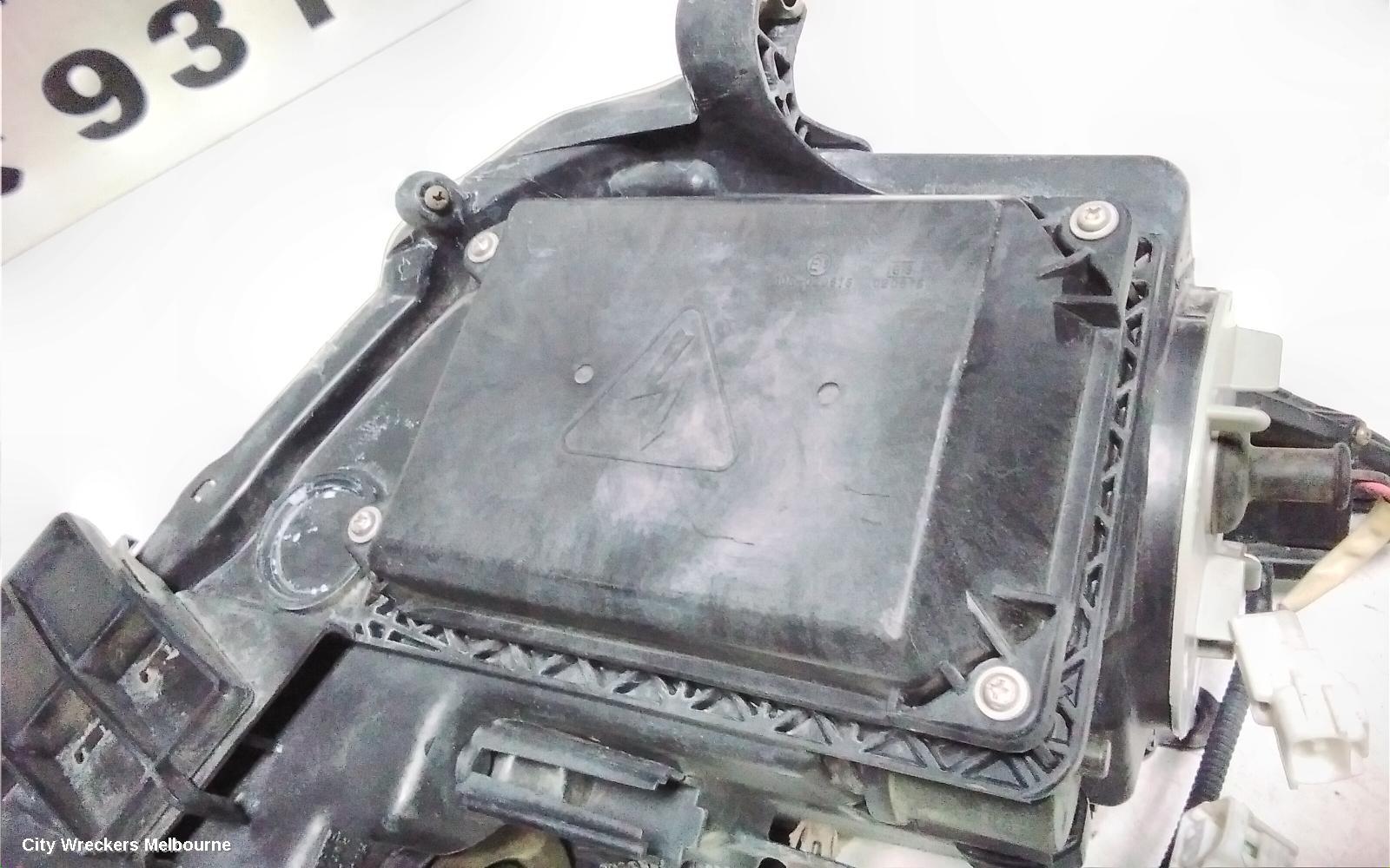 LEXUS RX SERIES LEFT HEADLAMP, MCU3#, XENON, LENS# 48-66 KOITO, 08/2004 - 11/2005