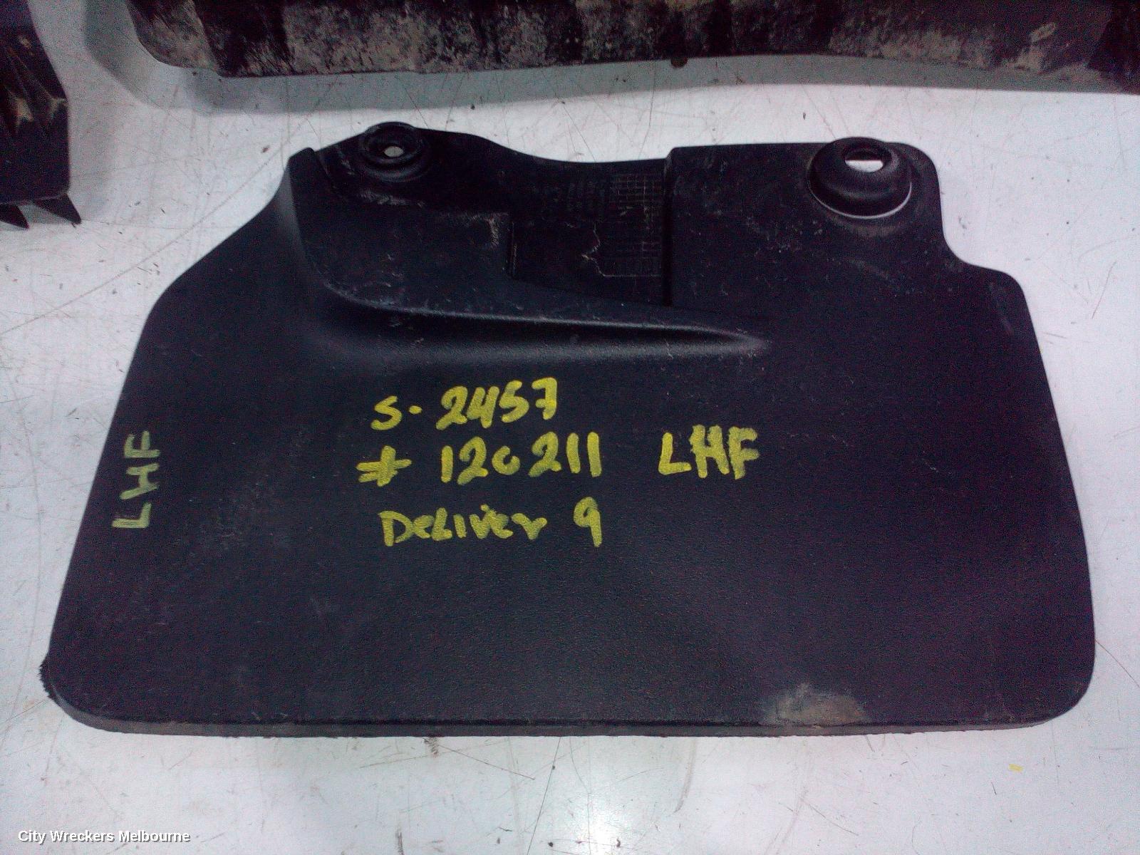 LDV DELIVER 9 LEFT GUARD LINER, FRONT, 07/2020 ONWARDS