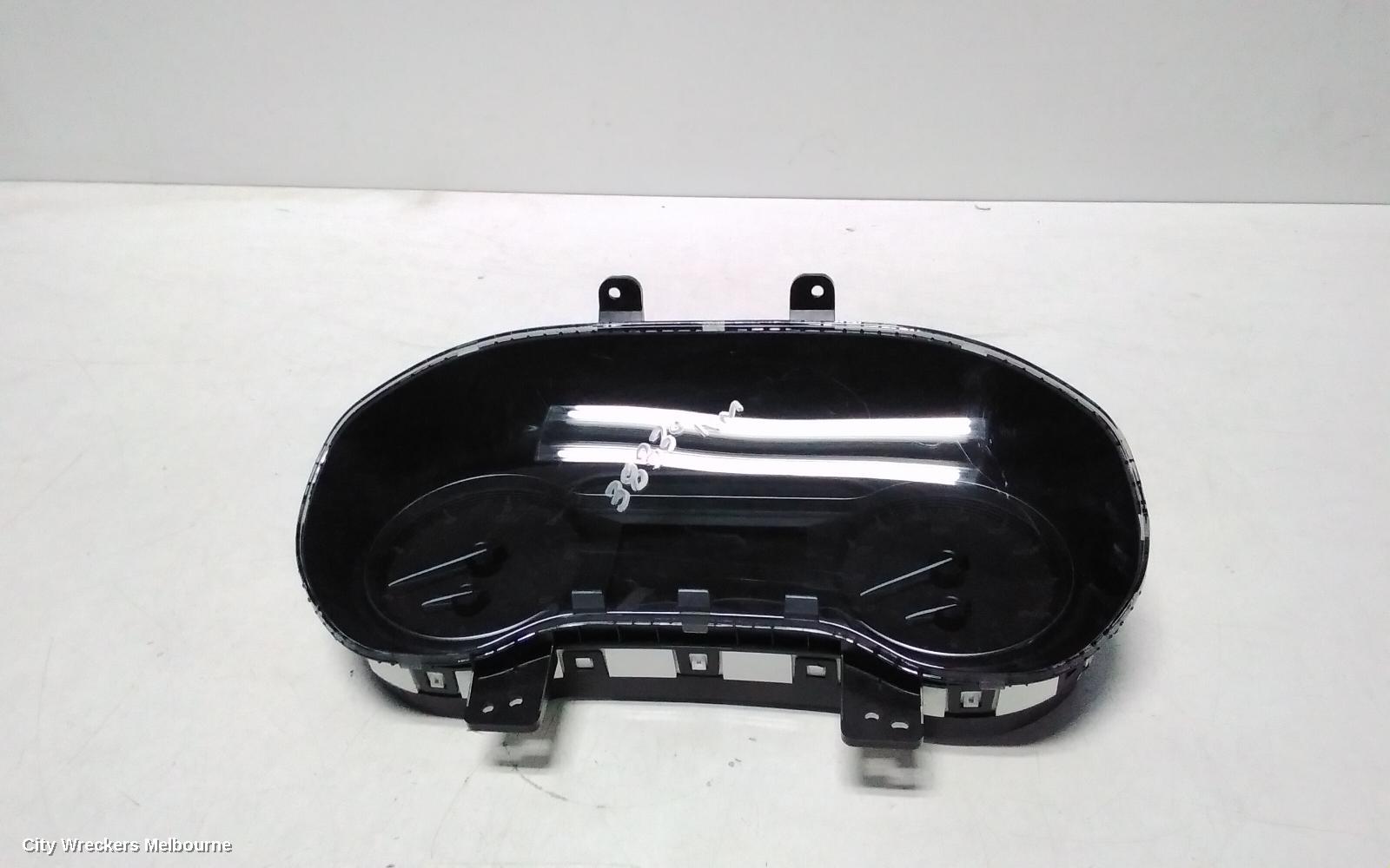 LDV DELIVER 9 INSTRUMENT CLUSTER, DISPLAY CLUSTER, AUTO T/M, 07/2020 ONWARDS