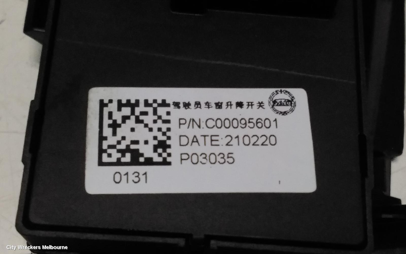 LDV DELIVER 9 PWR DR WIND SWITCH, RH FRONT (MASTER SWITCH), 07/2020 ONWARDS