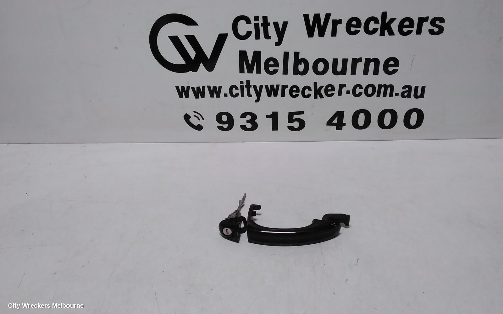 AUDI Q7 DOOR HANDLE, 4L, RH FRONT, OUTER, 09/2006 - 12/2012