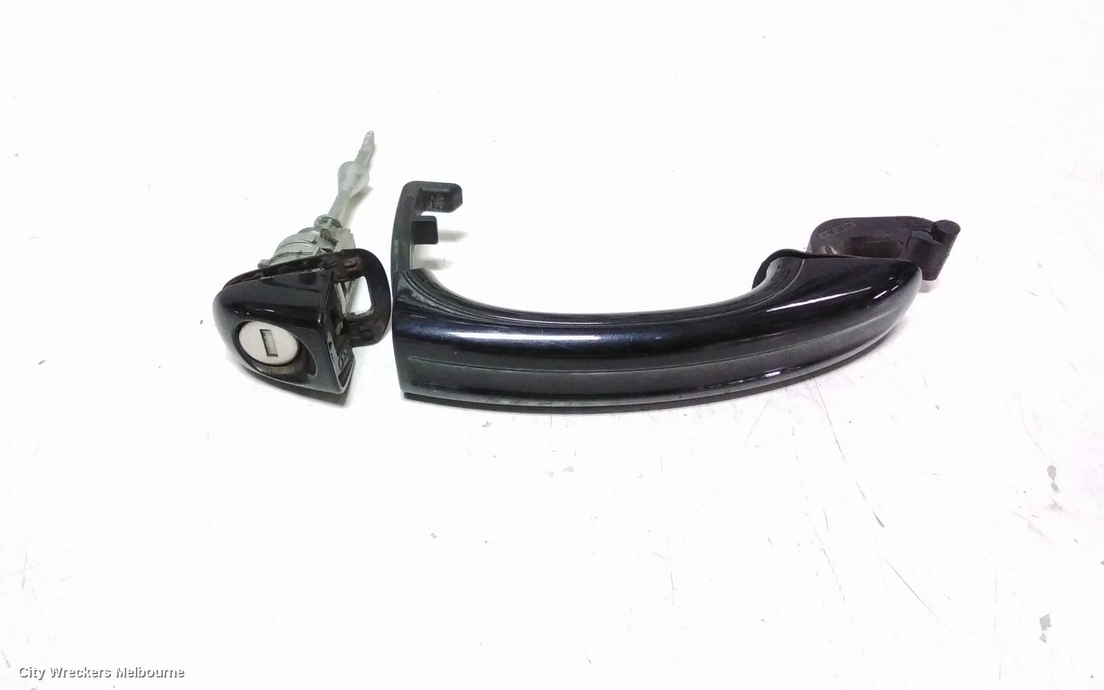 AUDI Q7 DOOR HANDLE, 4L, RH FRONT, OUTER, 09/2006 - 12/2012