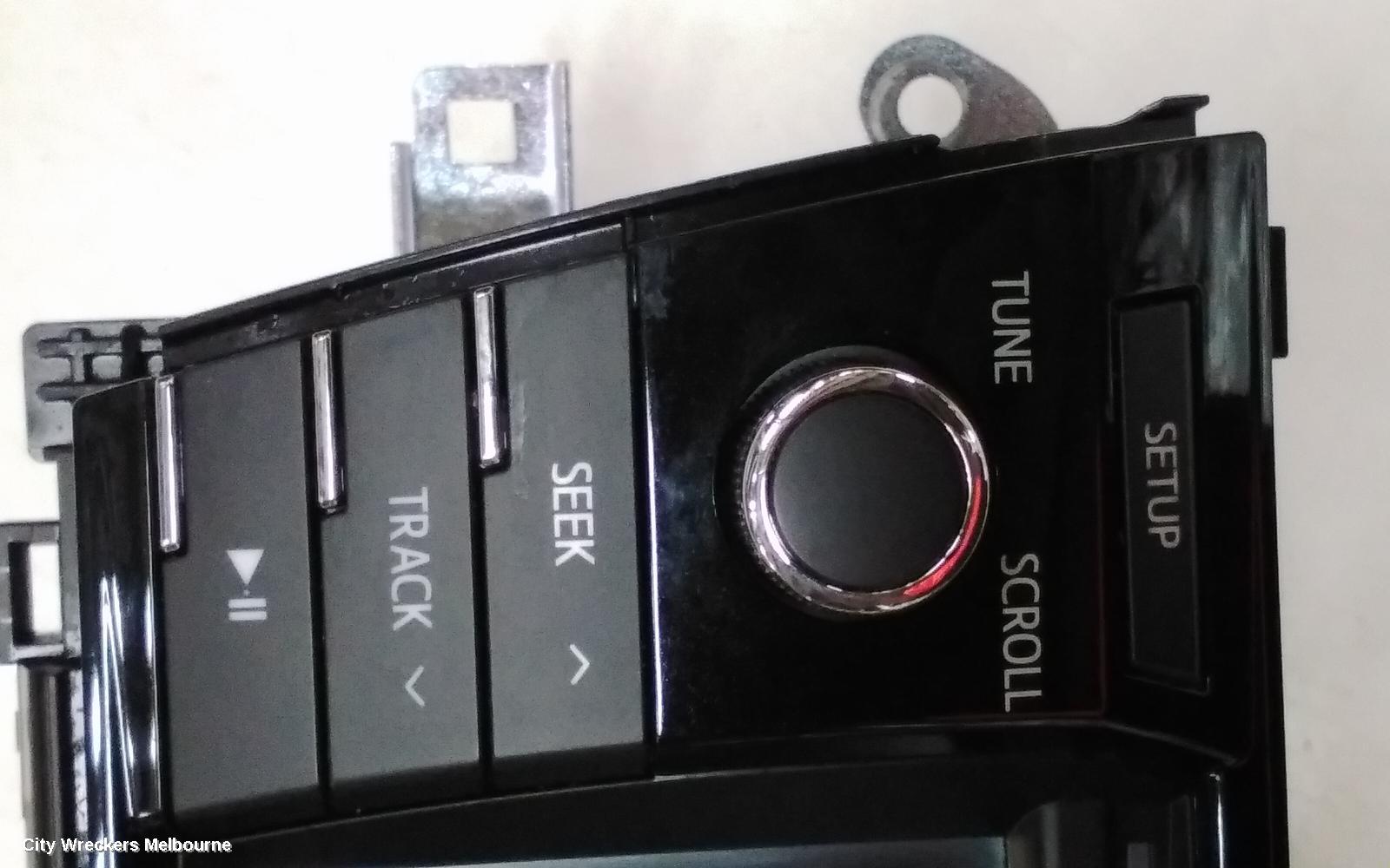 TOYOTA COROLLA RADIO/CD/DVD/SAT/TV, 6.1IN TOUCHSCREEN (P/N ON FACE 100198), ZRE172, SEDAN, 12/2013 - 10/2016