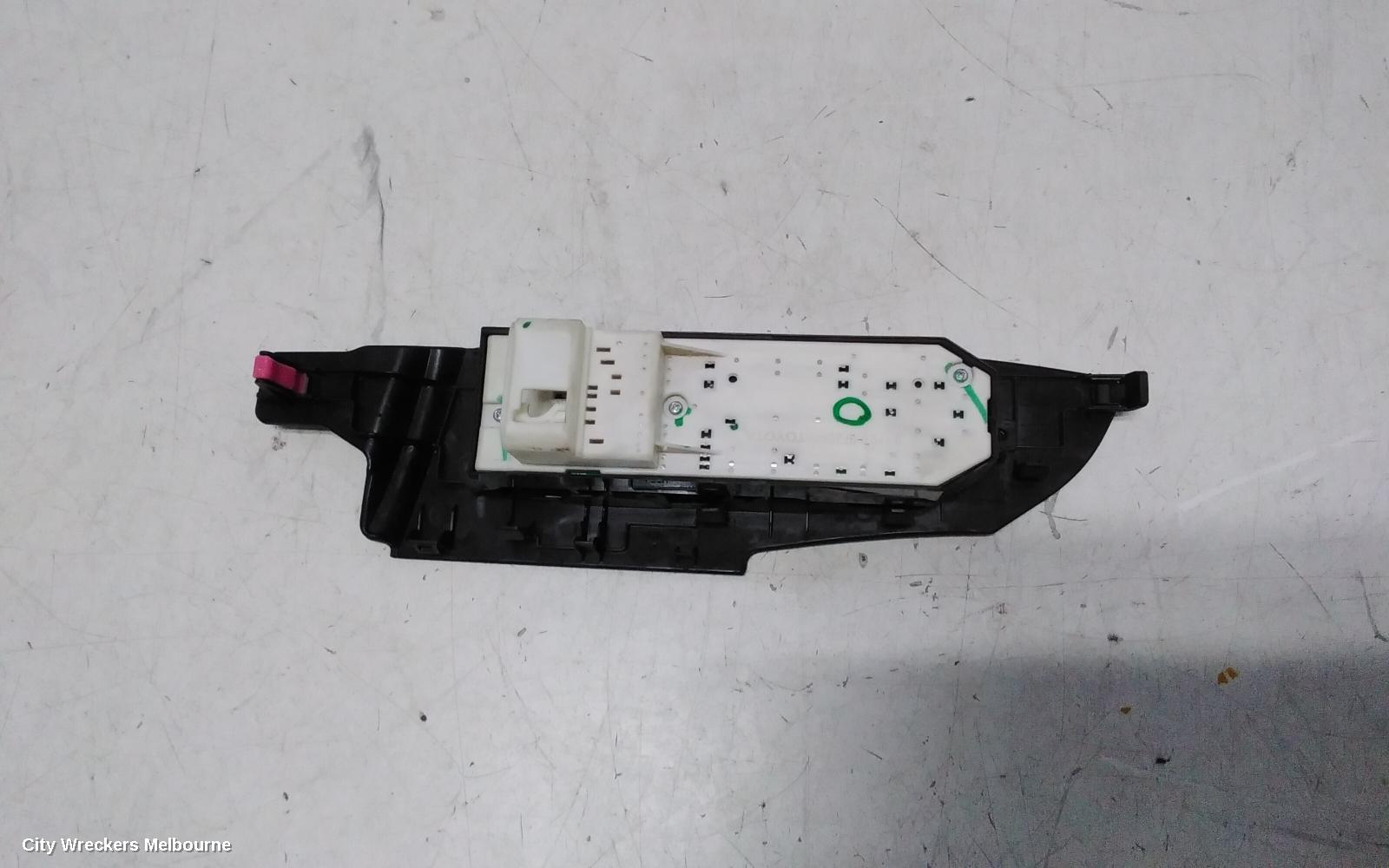 TOYOTA COROLLA PWR DR WIND SWITCH, RH FRONT (MASTER SWITCH), ZRE172R, SEDAN, 12/2013 - 06/2019