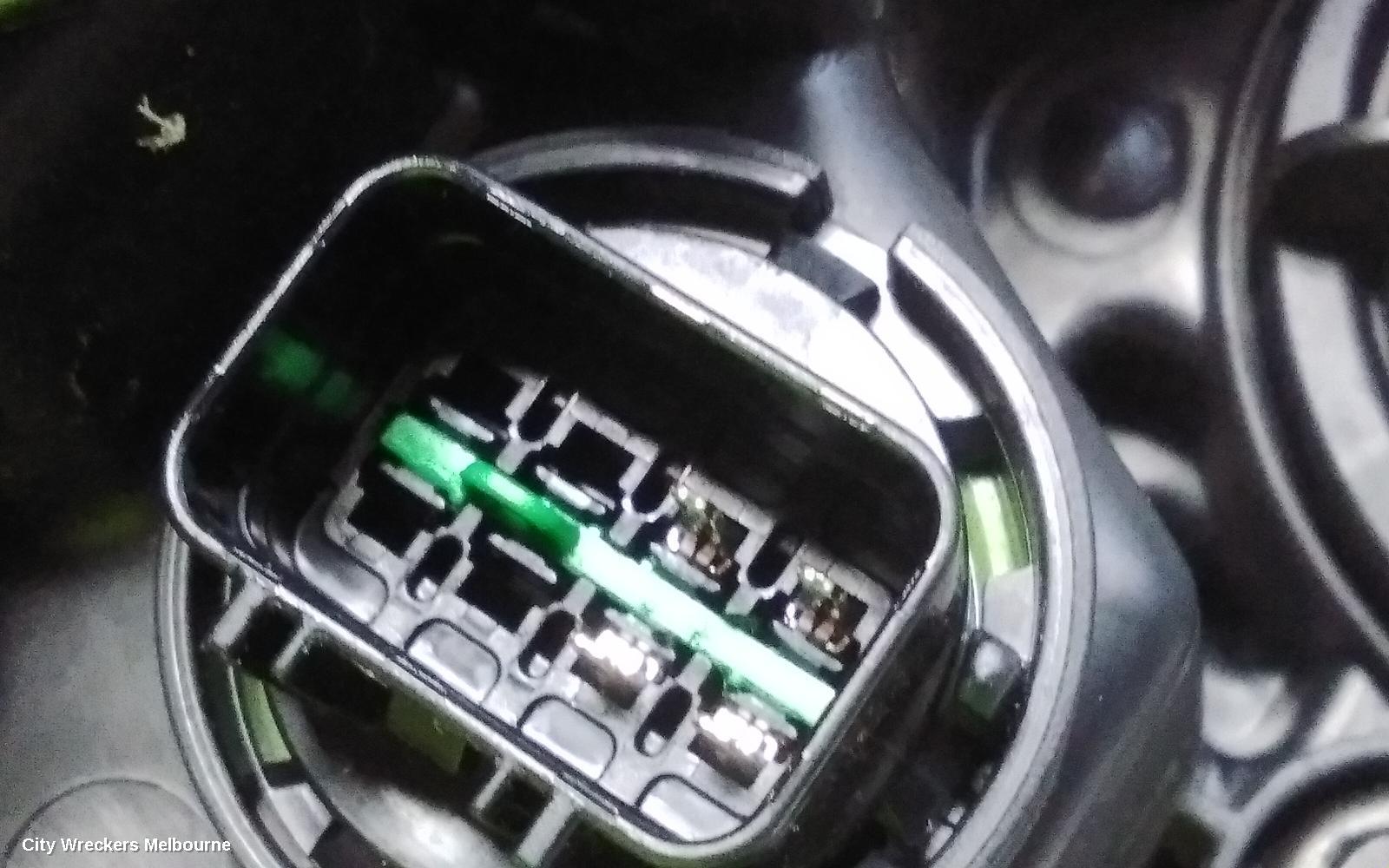 HYUNDAI I30 RIGHT HEADLAMP, PD, W/ HALOGEN TYPE, HATCH (S. KOREA VIN KMHH), ACTIVE/ELITE, 08/2020 - 12/2023