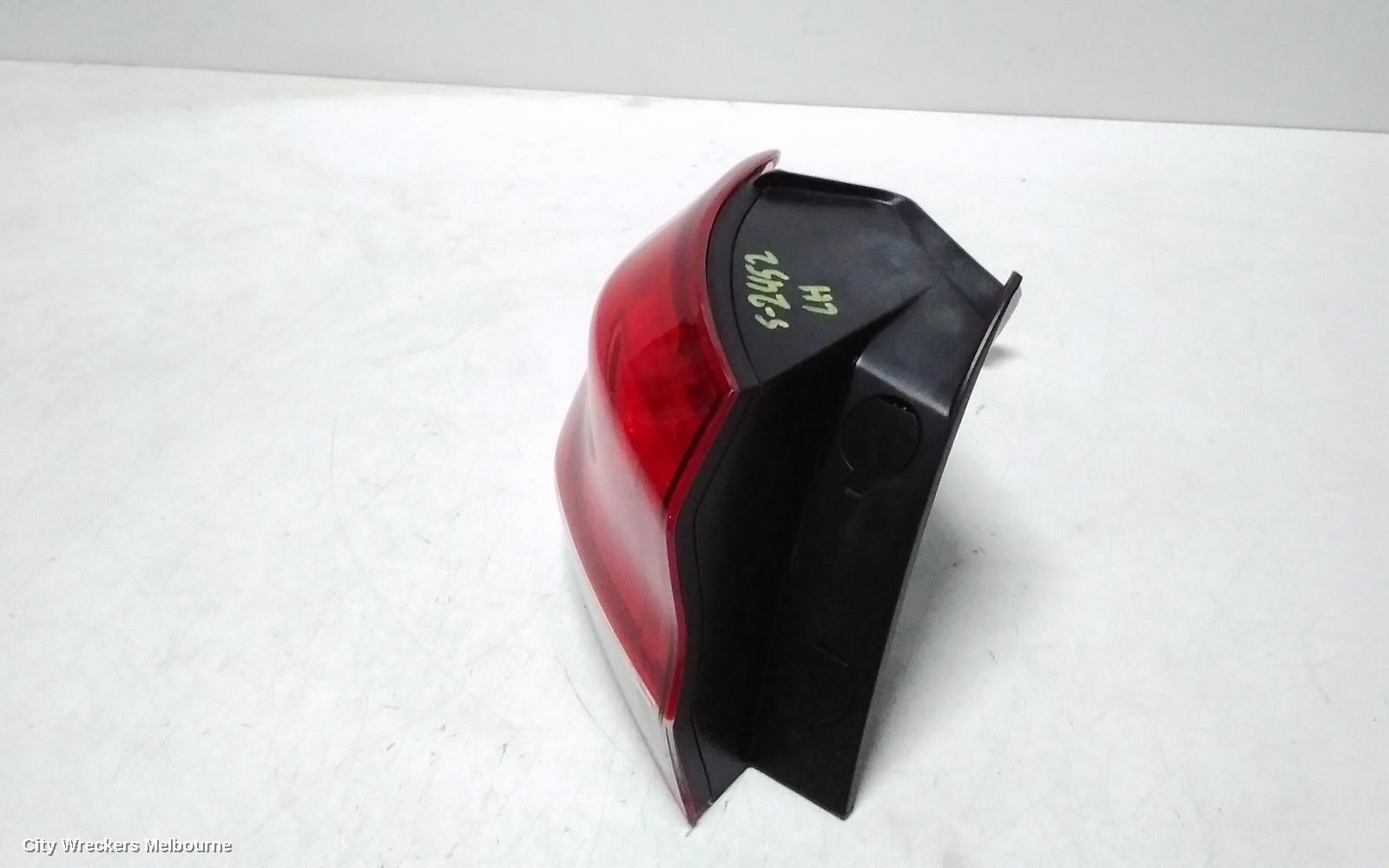 HYUNDAI I30 LEFT TAILLIGHT, IN BODY, PD, HATCH (S.KOREA VIN KMHH), STANDARD, NON LED TYPE, 03/2017 ONWARDS