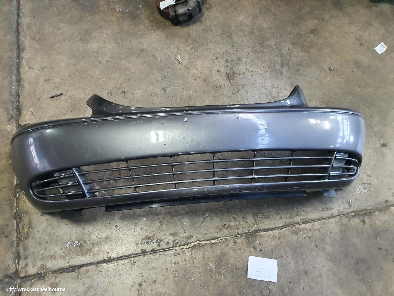 CHRYSLER VOYAGER, WAGON 05/2001 - 02/2008, BAR COVER FRONT , , , CHRYSLER, VOYAGER, RG, SE, 4D WAGON, SECOND HAND: 2127