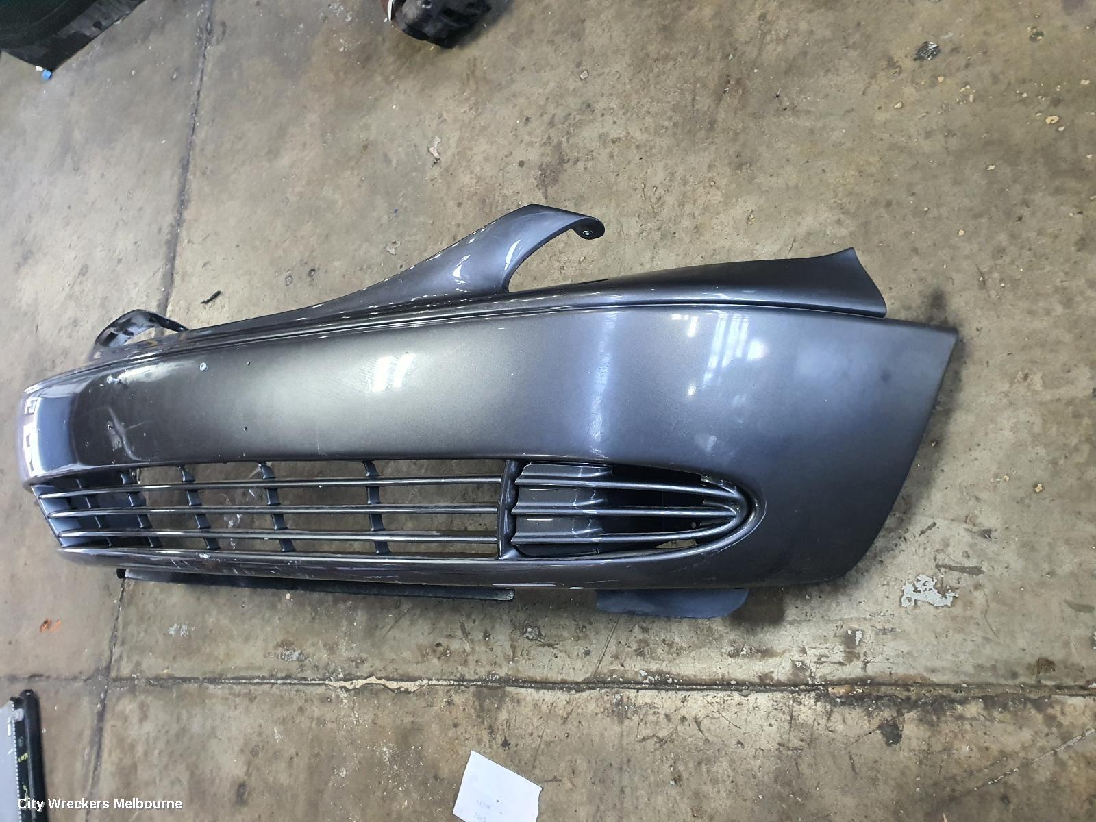 CHRYSLER VOYAGER, WAGON 05/2001 - 02/2008, BAR COVER FRONT , , , CHRYSLER, VOYAGER, RG, SE, 4D WAGON, SECOND HAND: 2127