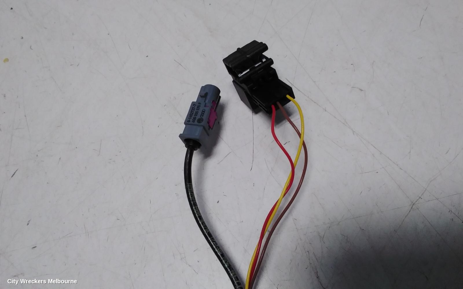 VOLKSWAGEN CADDY REVERSE CAMERA, 2KN, 12/2015 - 02/2021