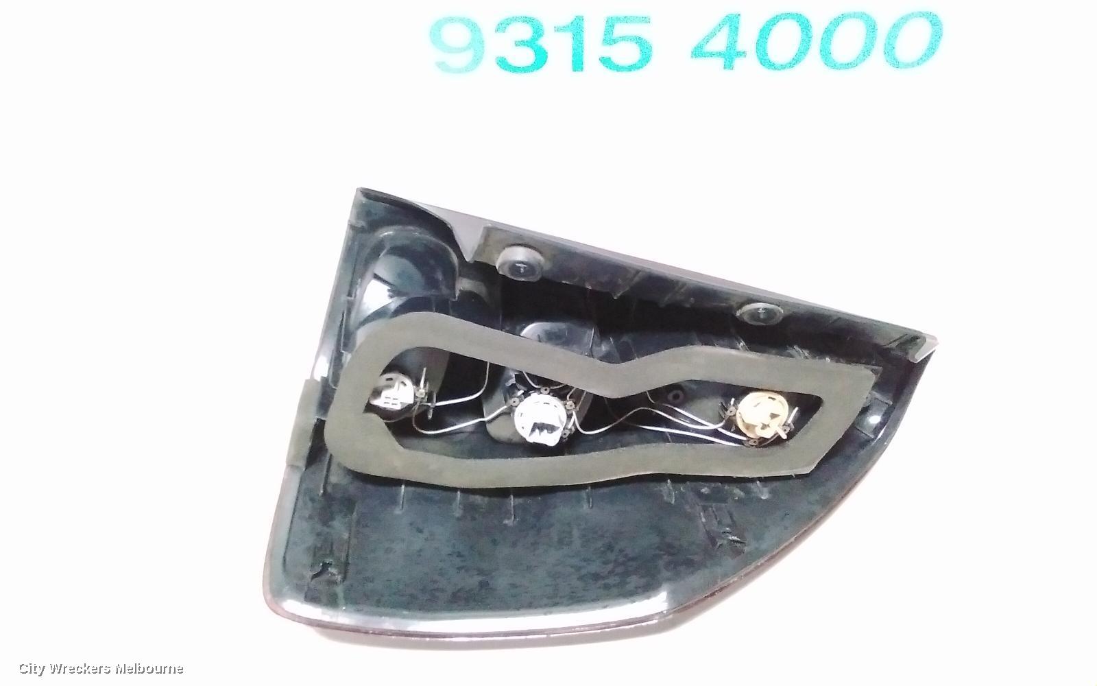 TOYOTA PRADO LEFT TAILLIGHT, 120 SERIES, IN BODY, 02/2003 - 10/2009