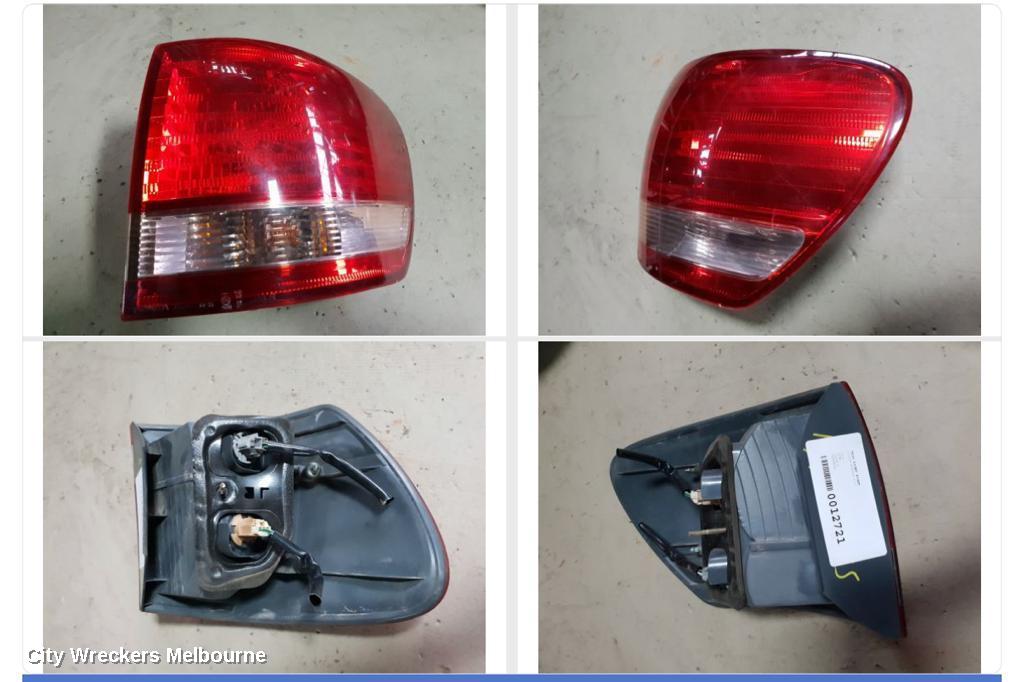 TOYOTA AVENSIS RIGHT TAILLIGHT, ACM20R, 12/2001 - 11/2003