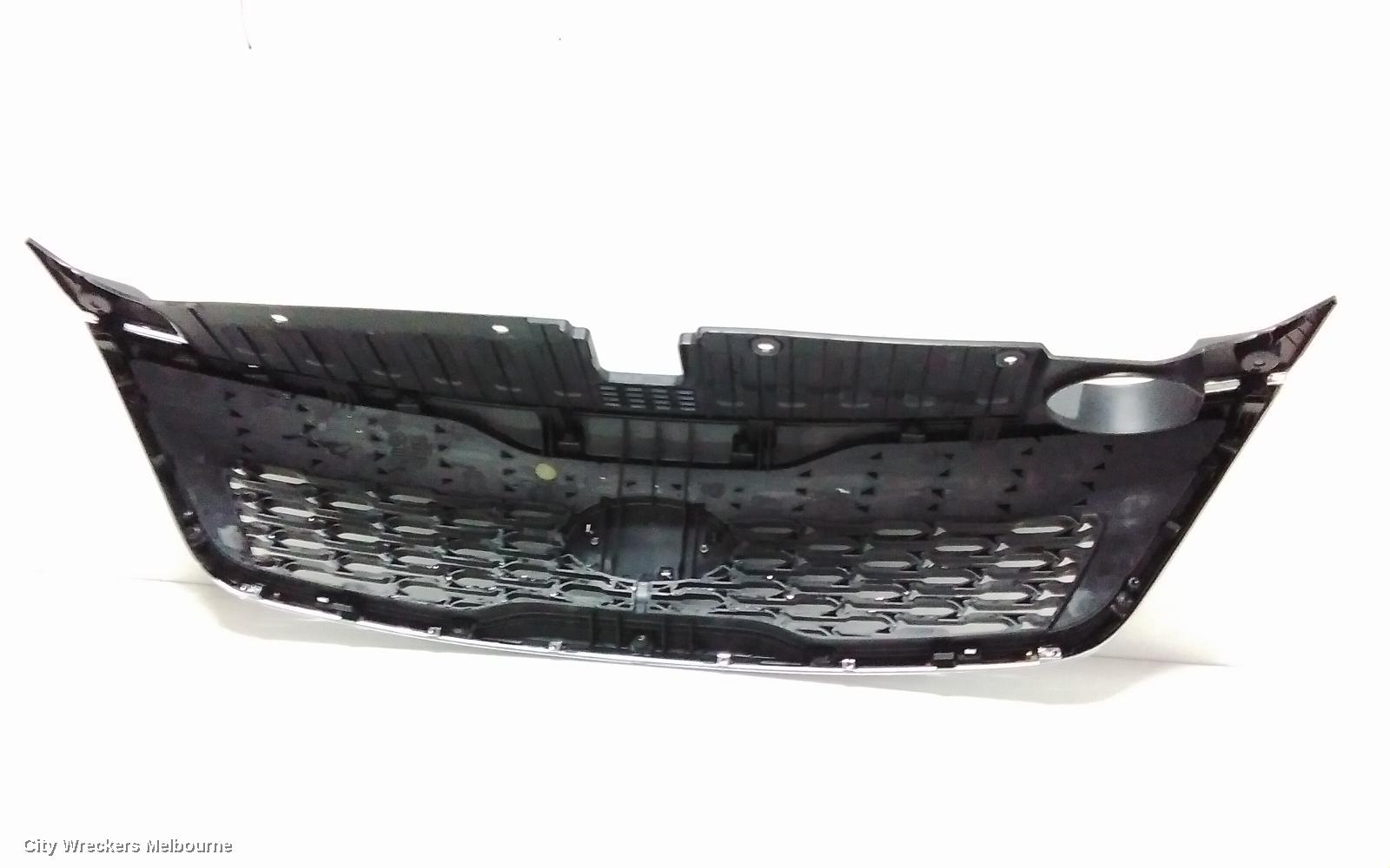 KIA SORENTO GRILLE, RADIATOR GRILLE, SILVER, XM, 10/2012 - 12/2014