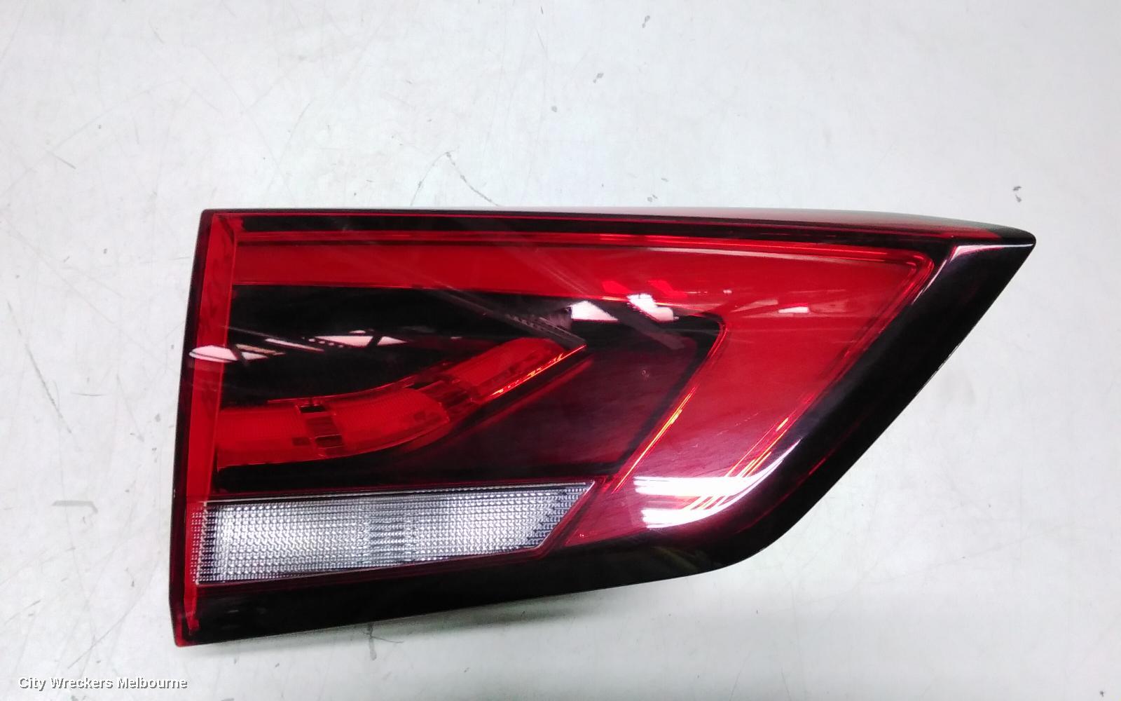 MG ZS REAR GARNISH, TAILGATE LAMP (LH SIDE), ZST TYPE, AZS1, 01/2020 ONWARDS
