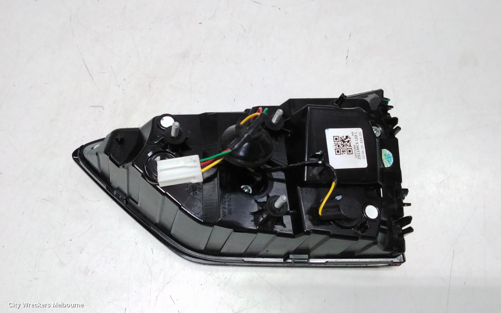 MG ZS REAR GARNISH, TAILGATE LAMP (LH SIDE), ZST TYPE, AZS1, 01/2020 ONWARDS