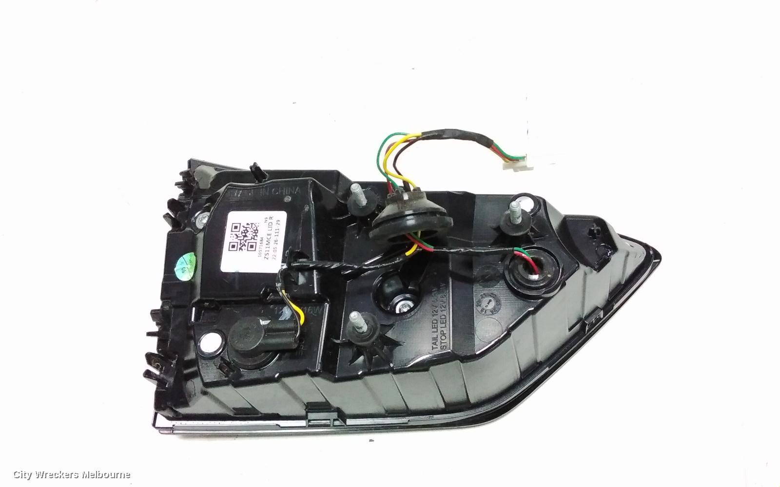 MG ZS REAR GARNISH, TAILGATE LAMP (RH SIDE), ZST TYPE, AZS1, 01/2020 ONWARDS