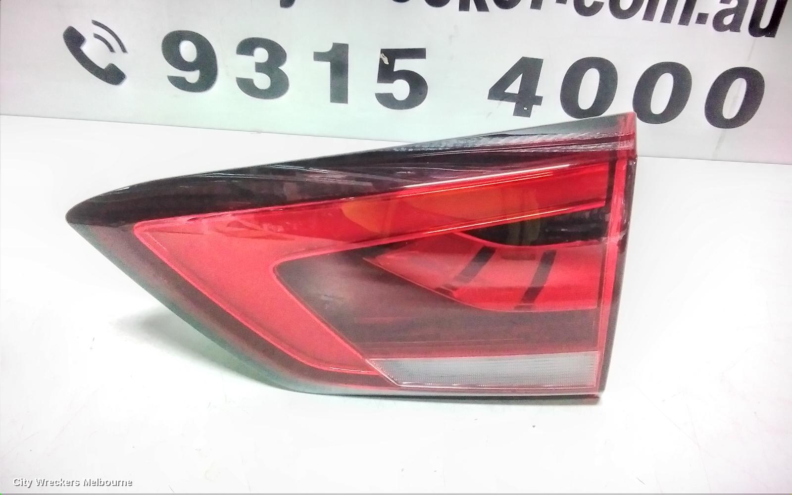 MG ZS REAR GARNISH, TAILGATE LAMP (RH SIDE), ZST TYPE, AZS1, 01/2020 ONWARDS