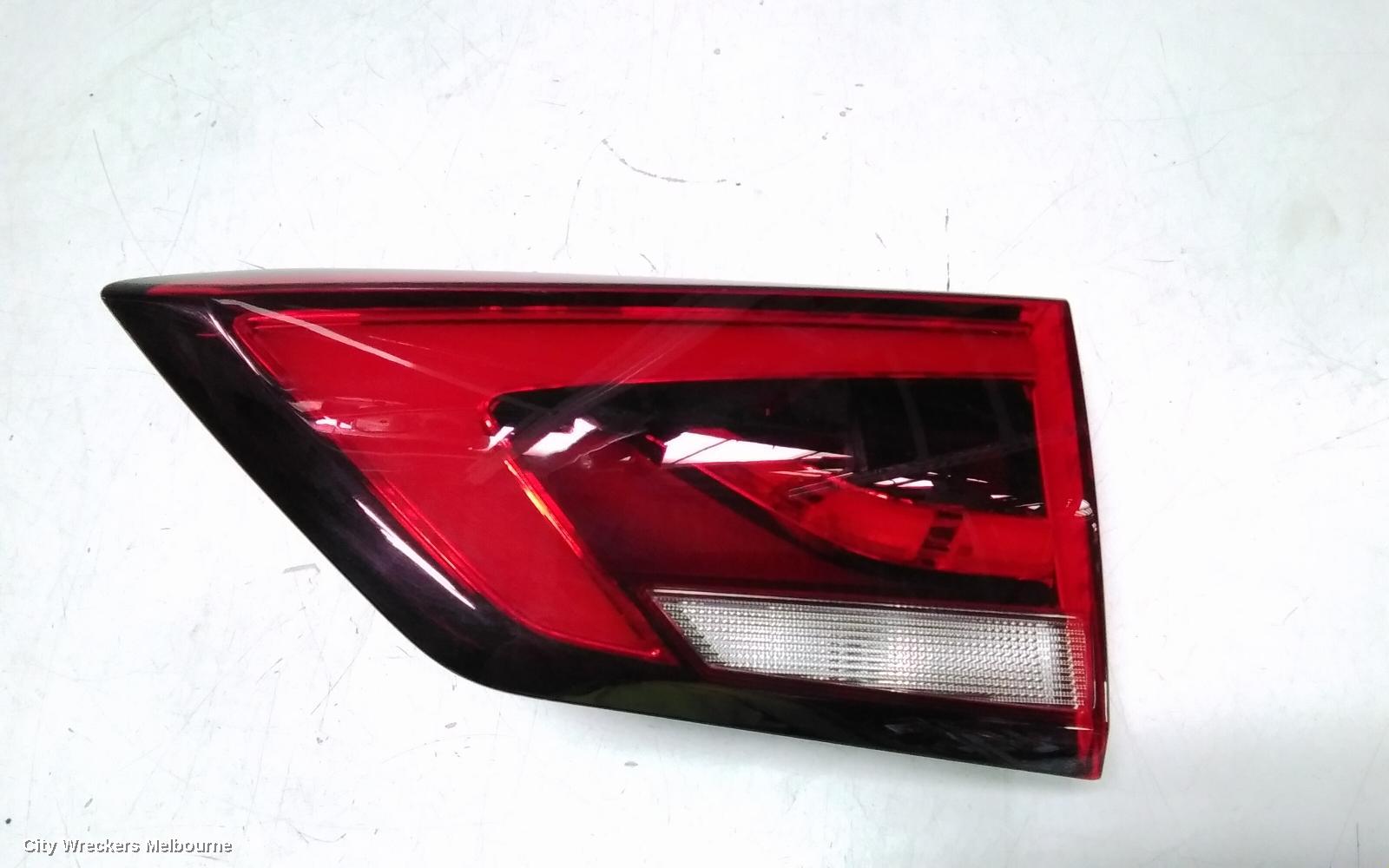 MG ZS REAR GARNISH, TAILGATE LAMP (RH SIDE), ZST TYPE, AZS1, 01/2020 ONWARDS