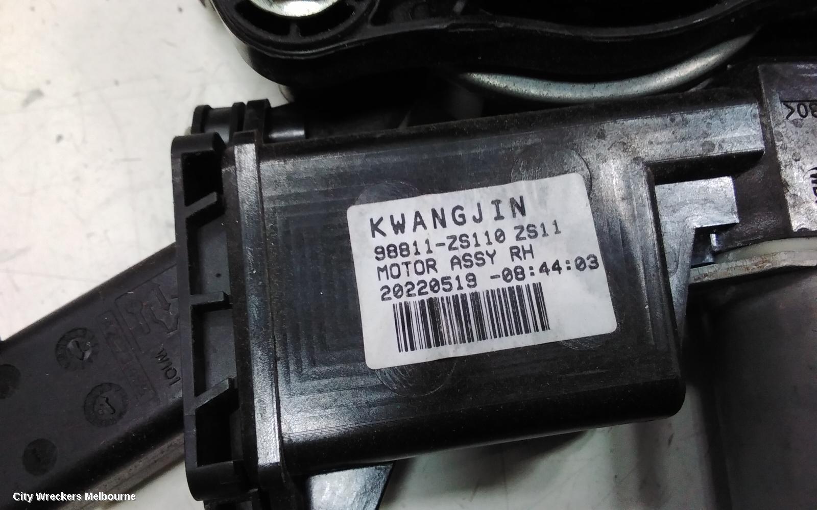 MG ZS RIGHT FRONT WINDOW REG/MOTOR, AZS1, DOOR REG ASSY (REG AND MOTOR), 09/2017 ONWARDS